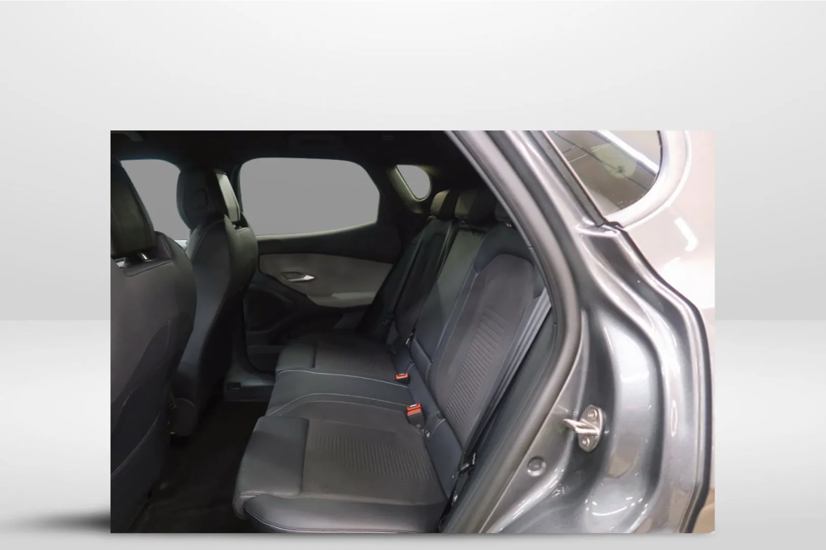 Ford Capri FSL-667 carousel image