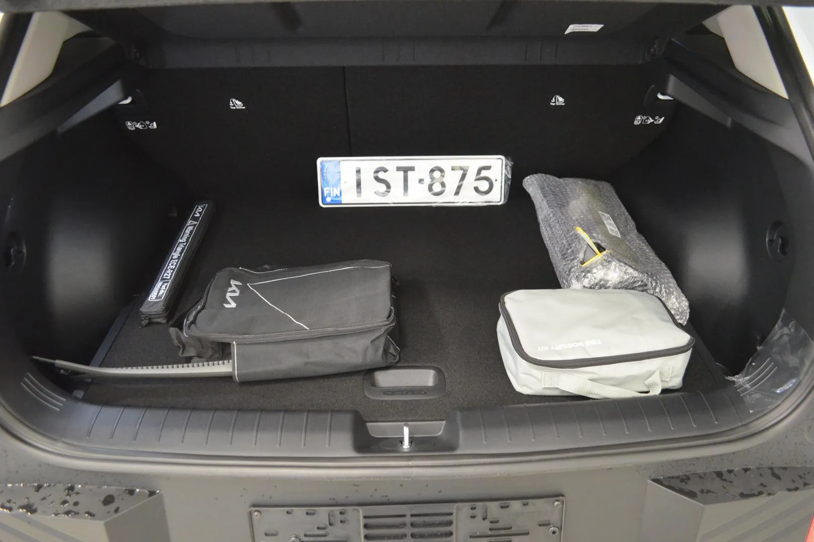 Kia EV4 IST-875 carousel image