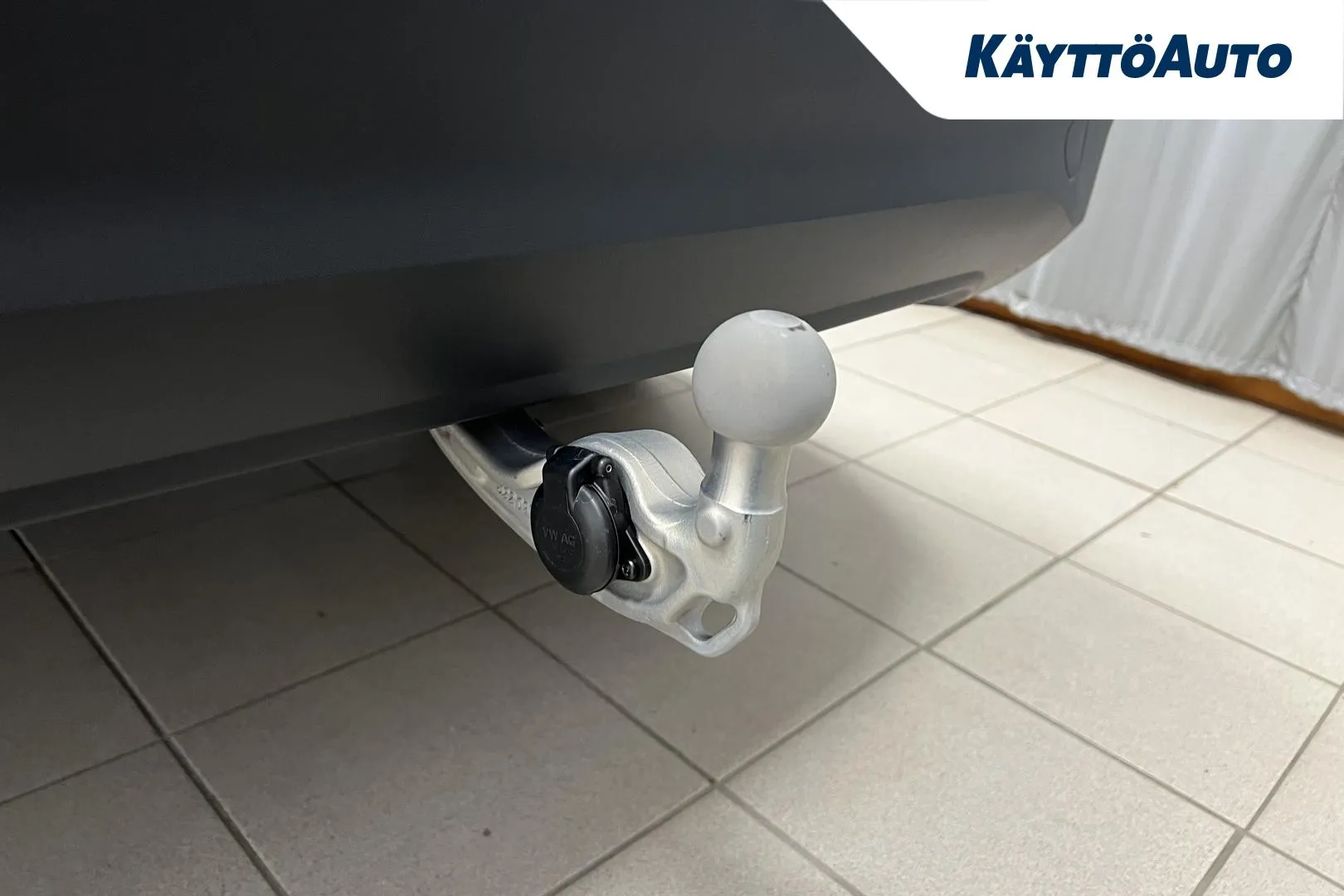 Volkswagen Tiguan ISR-462 carousel image