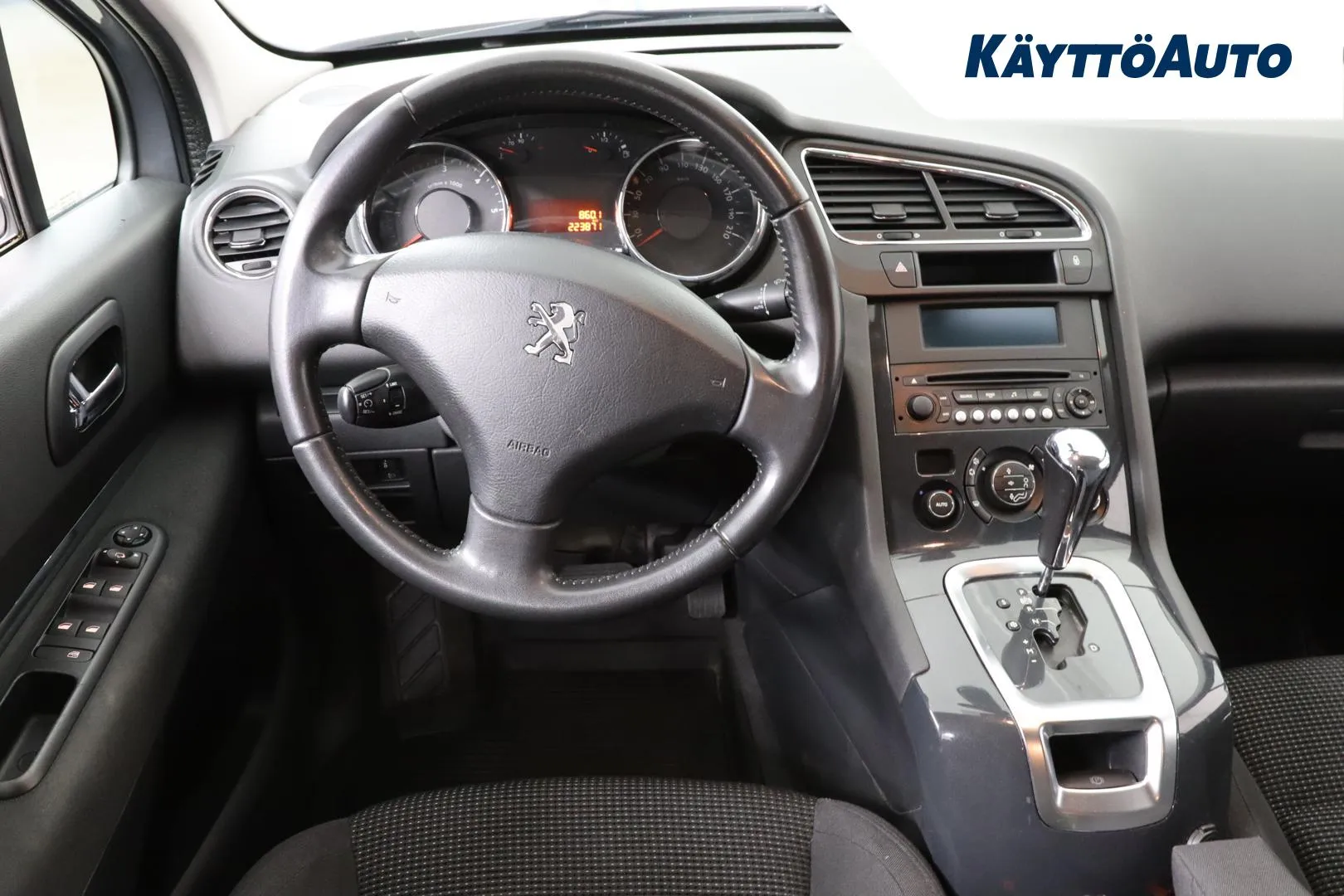 PEUGEOT 5008 CNM-321 carousel image