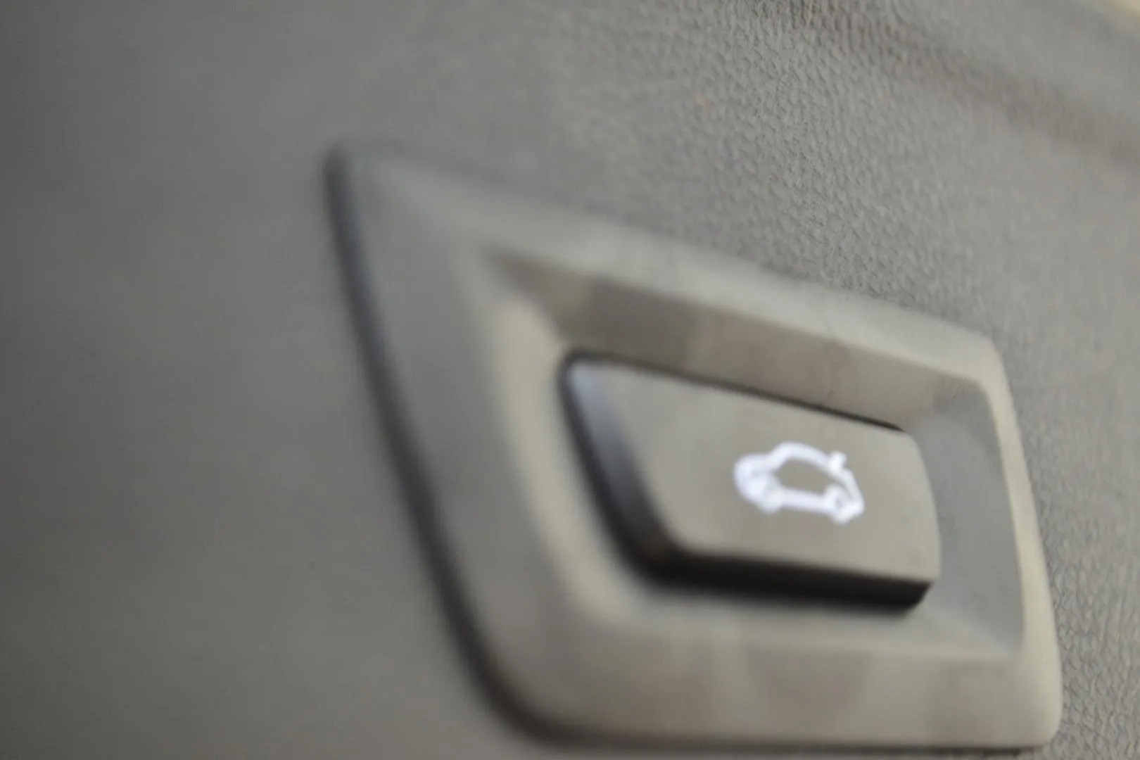 BMW iX JOK-690 carousel image