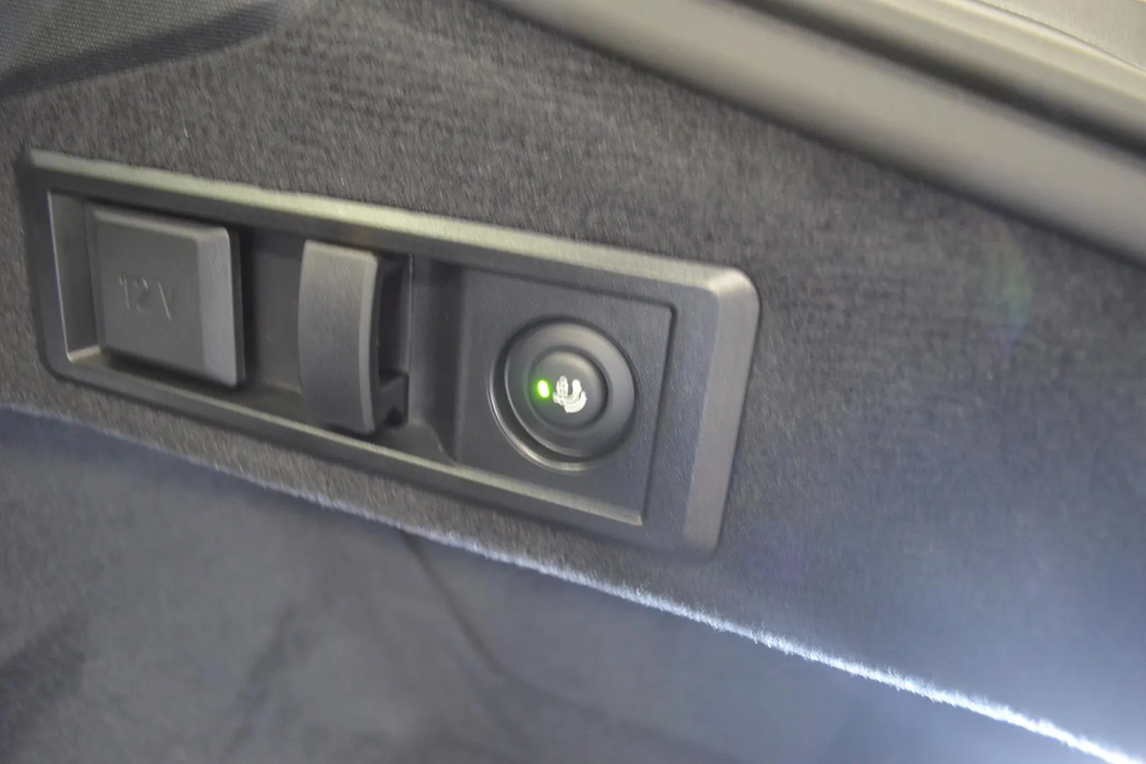 BMW i4 M60 KXL-325 carousel image