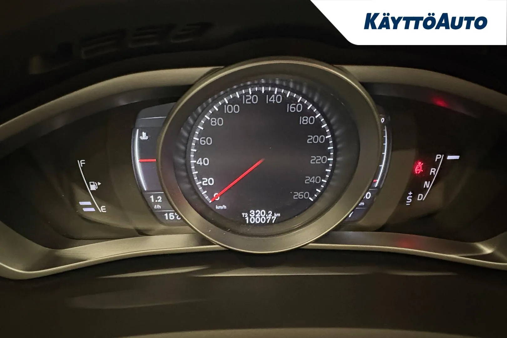 VOLVO V40 XOE-801 carousel image