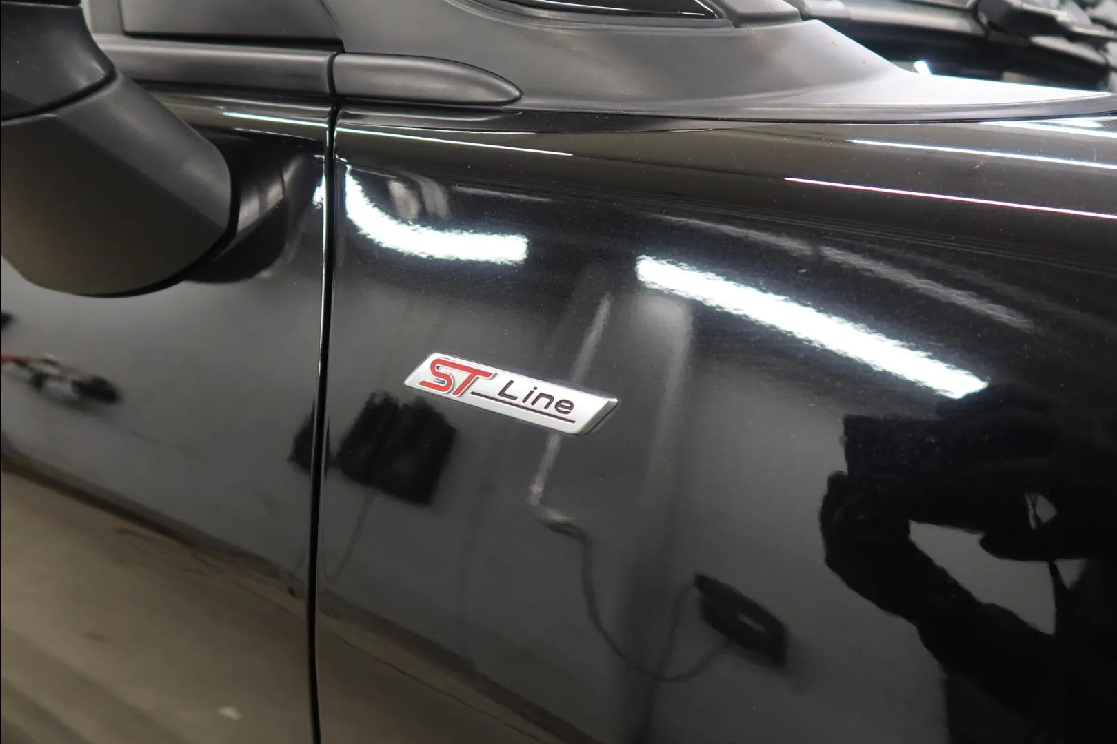 FORD Puma ZNV-885 carousel image