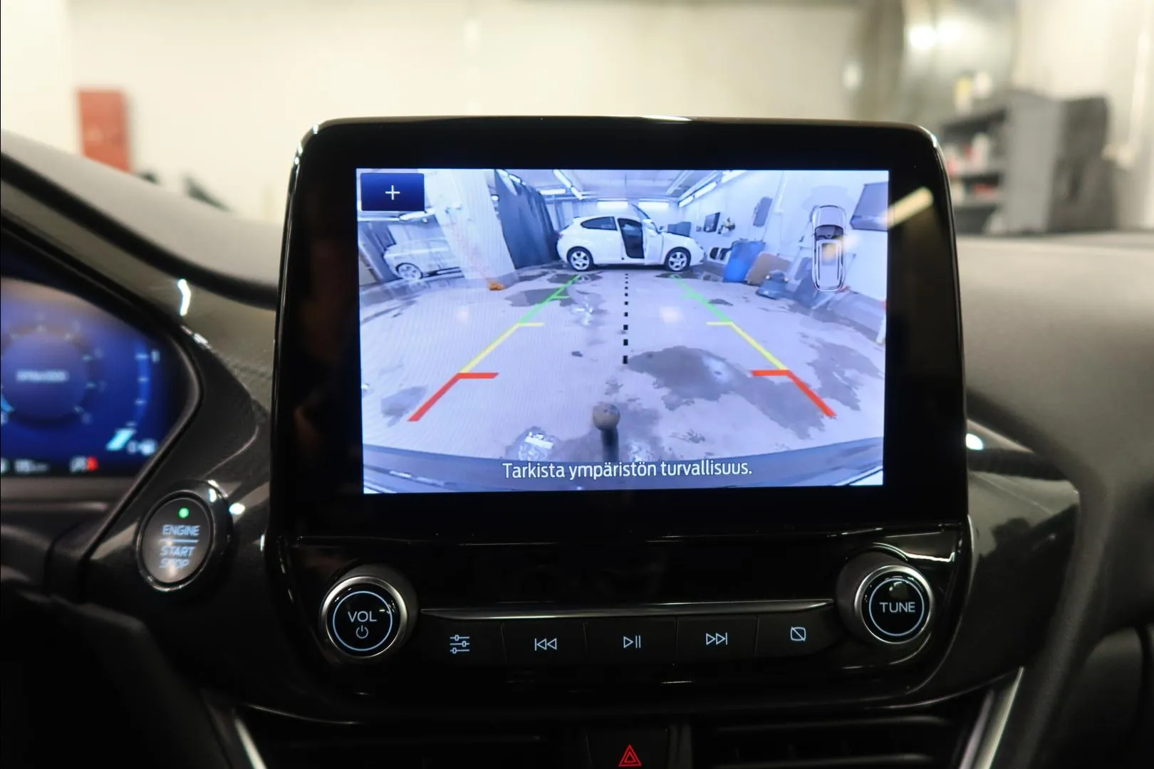 FORD Puma ZNV-885 carousel image