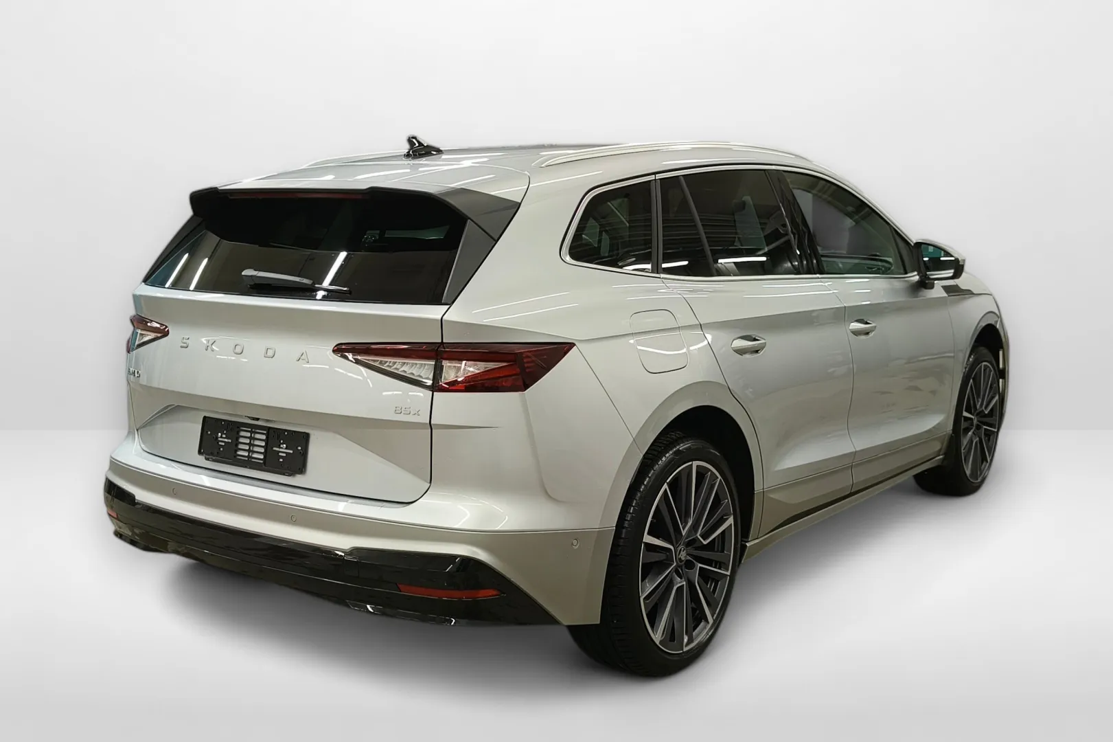 Skoda Enyaq JOM-793 carousel image
