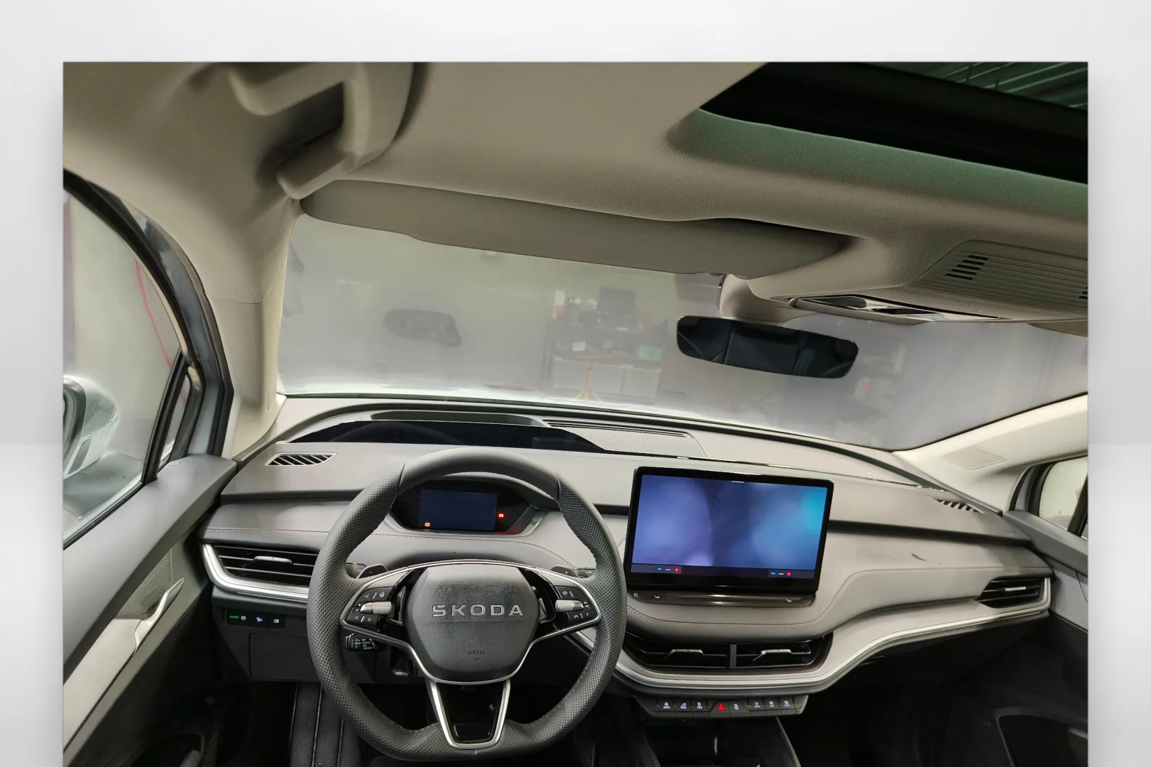 Skoda Enyaq JOM-793 carousel image