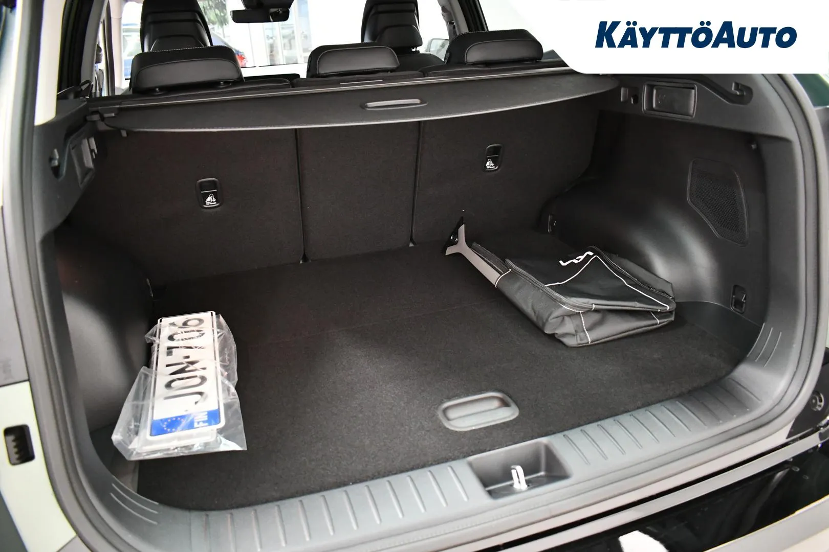 Kia Sportage JON-706 carousel image