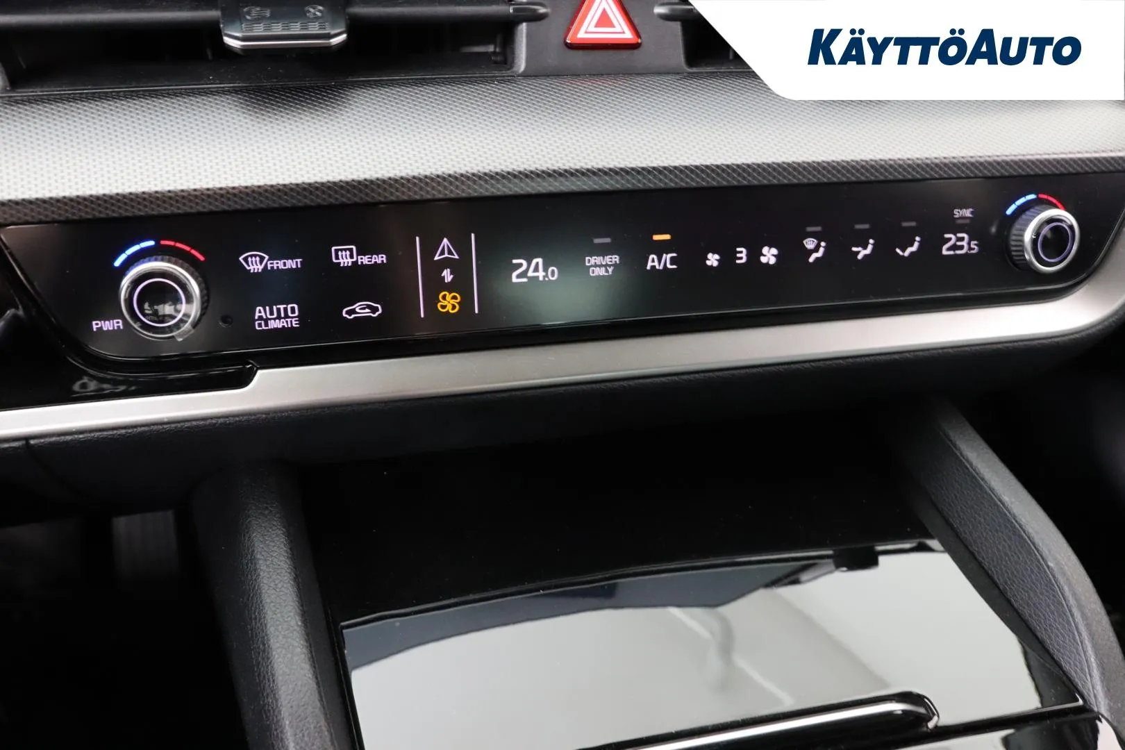 KIA Sportage CRV-868 carousel image