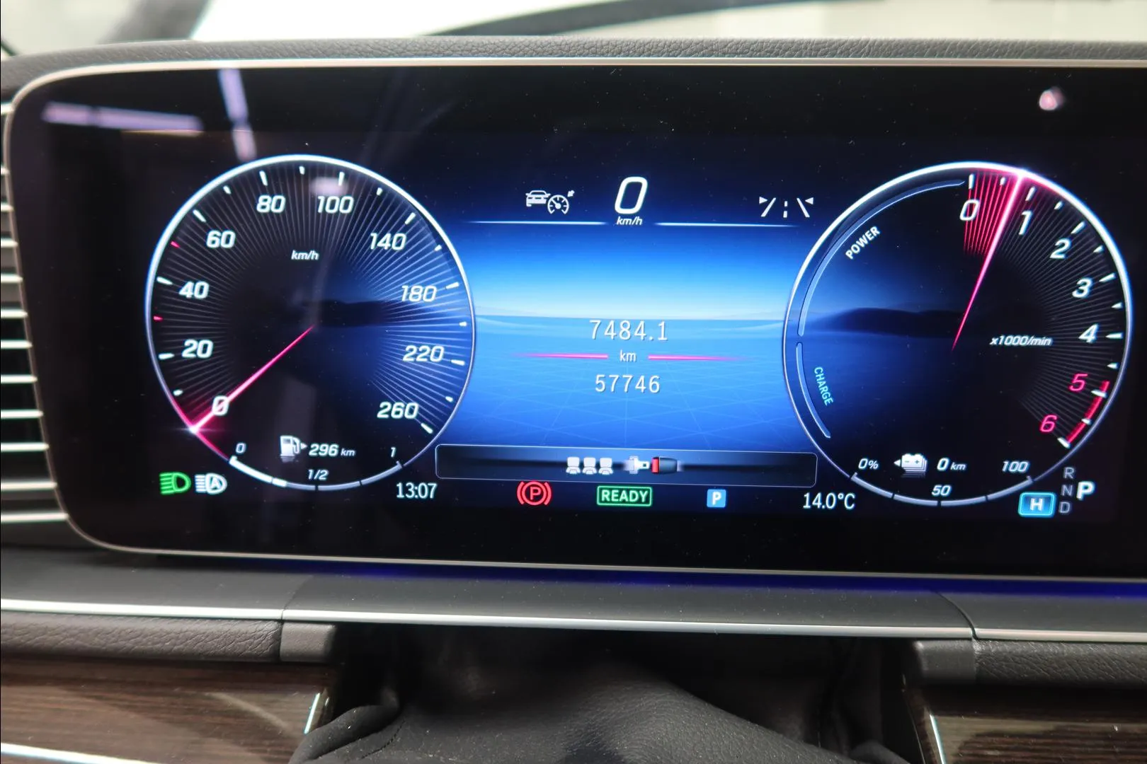 MERCEDES-BENZ GLE FSE-236 carousel image