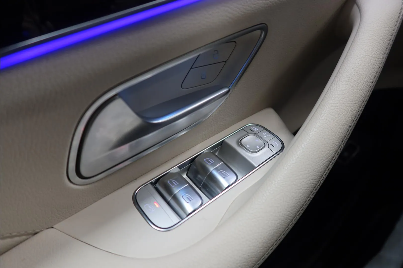 MERCEDES-BENZ GLE FSE-236 carousel image