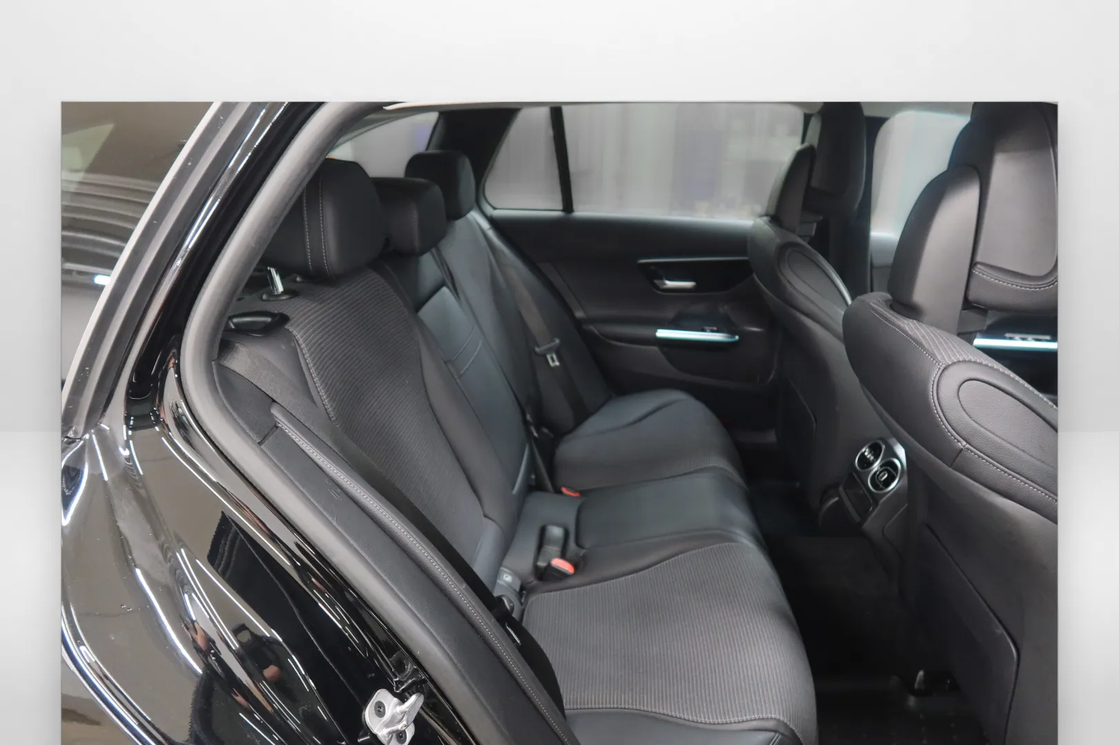 MERCEDES-BENZ C MOT-234 carousel image