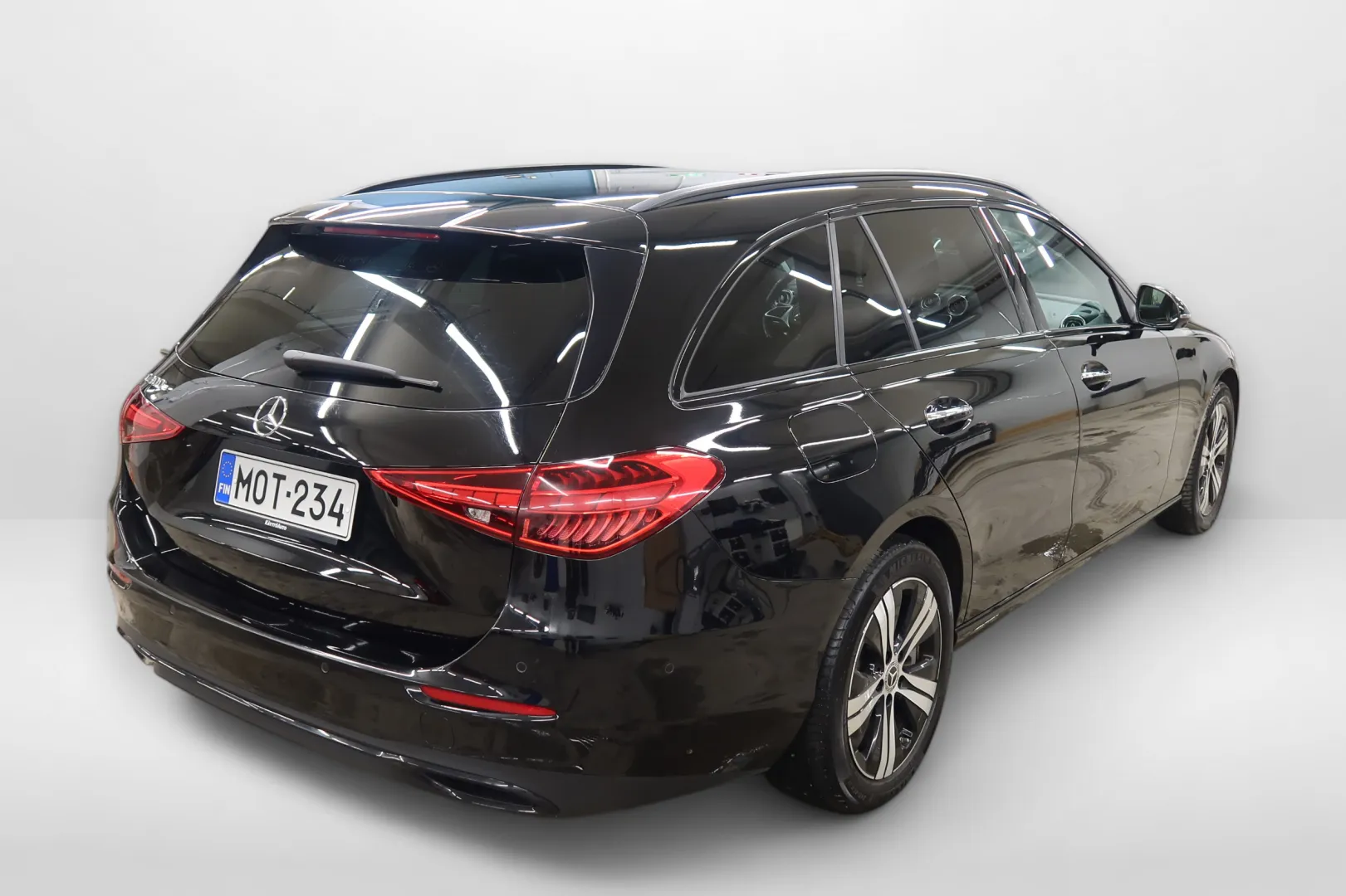 MERCEDES-BENZ C MOT-234 carousel image