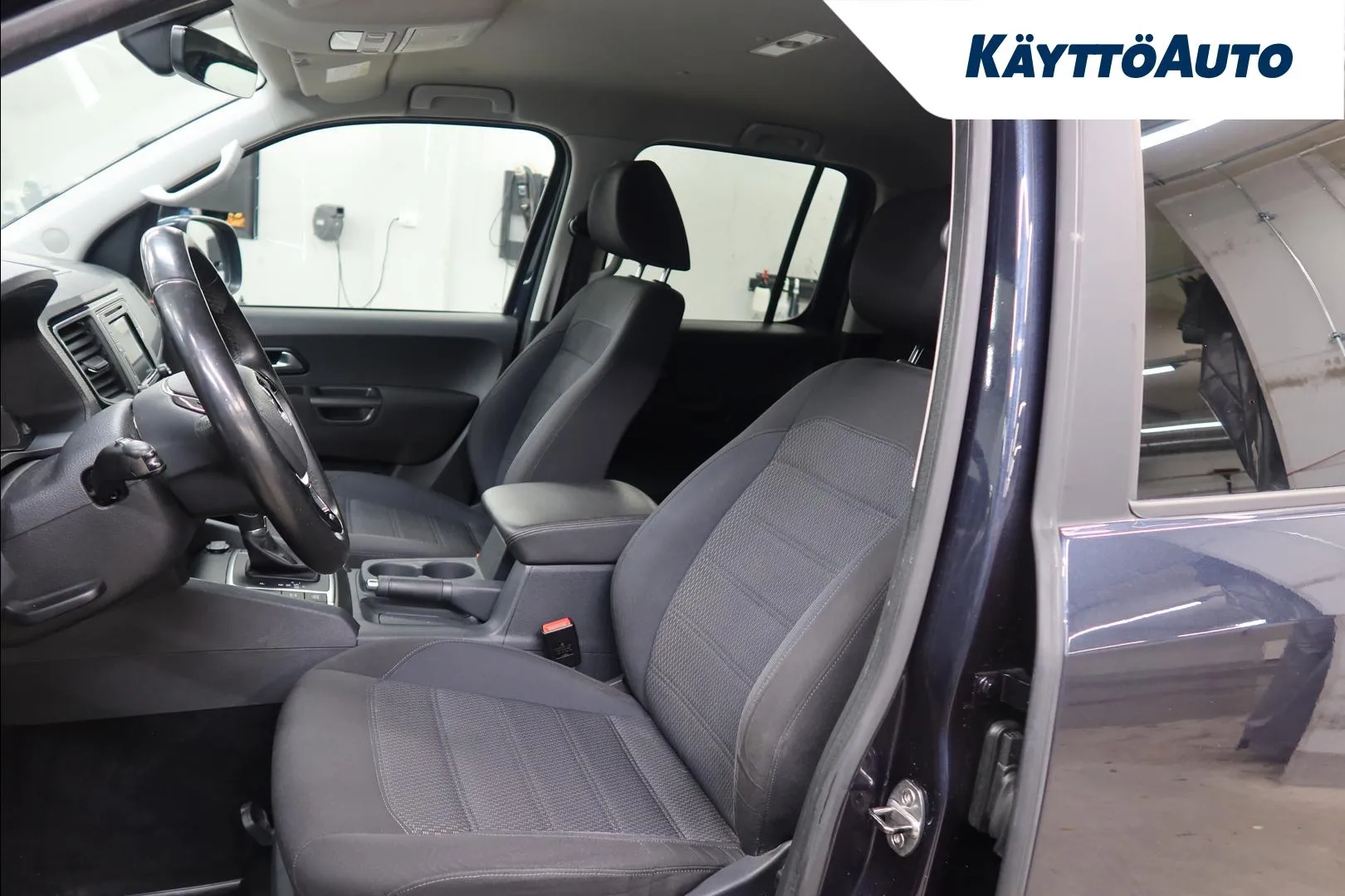 VOLKSWAGEN Amarok MMV-795 carousel image