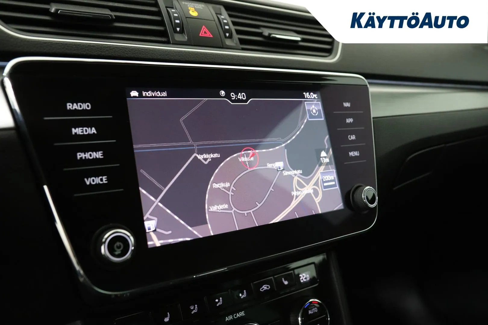 SKODA Superb NKZ-338 carousel image