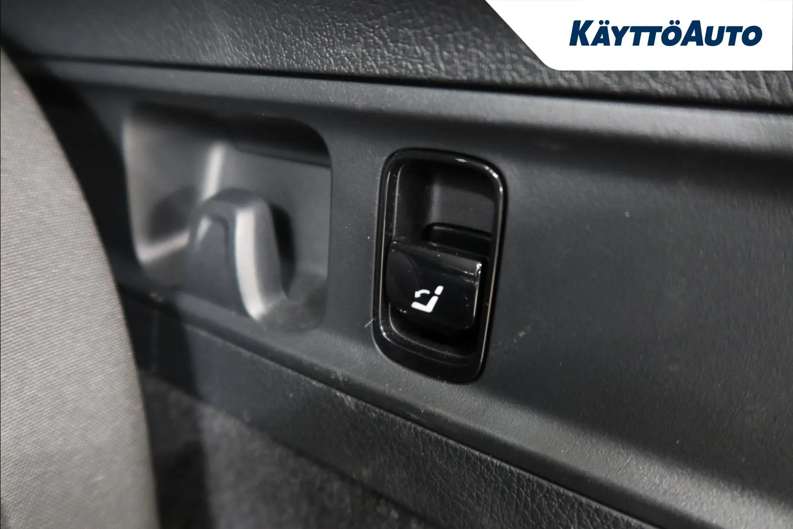 MERCEDES-BENZ GLC XSK-305 carousel image