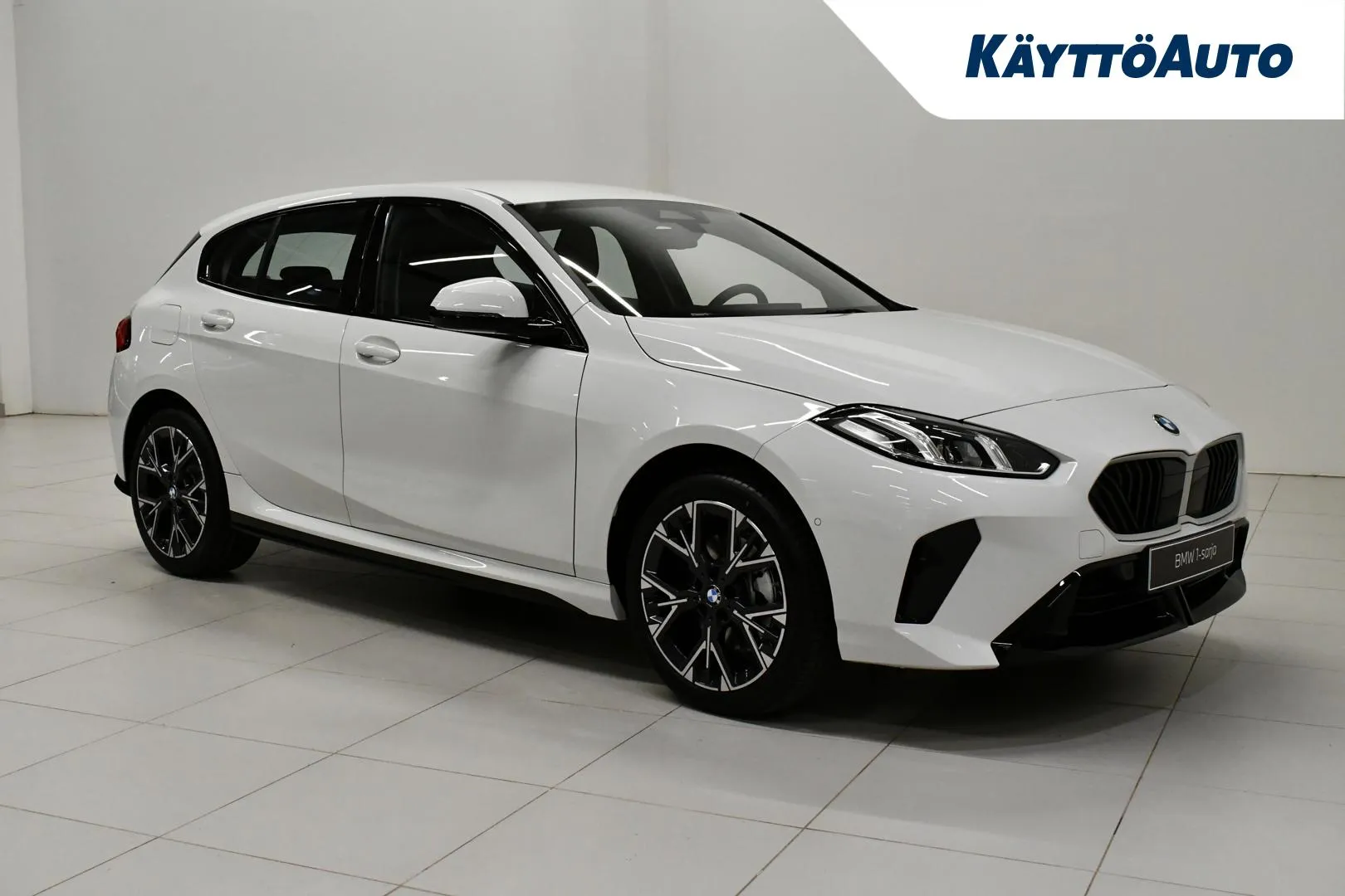 BMW 120 KXN-584 carousel image