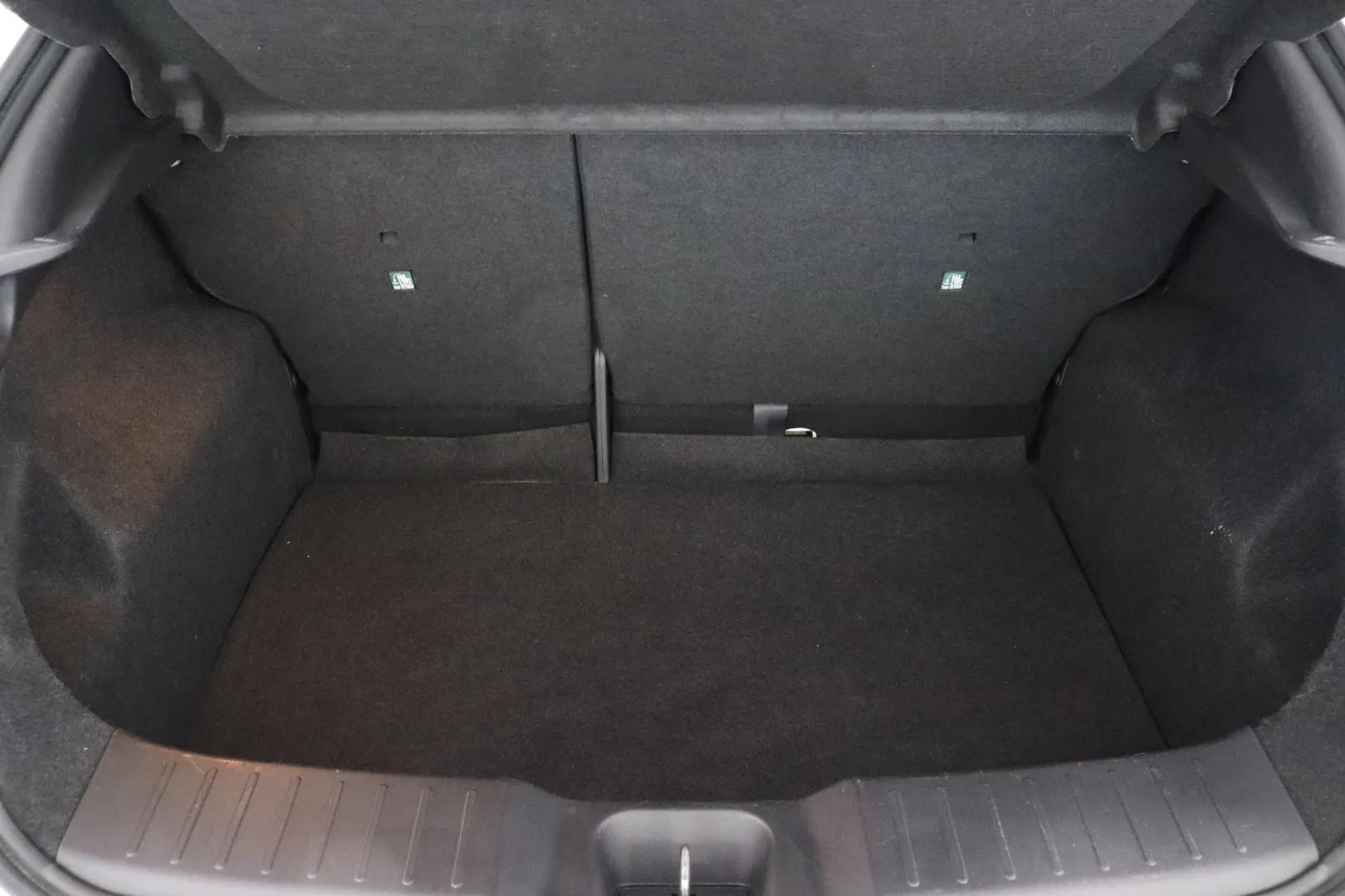 NISSAN Juke OZZ-675 carousel image