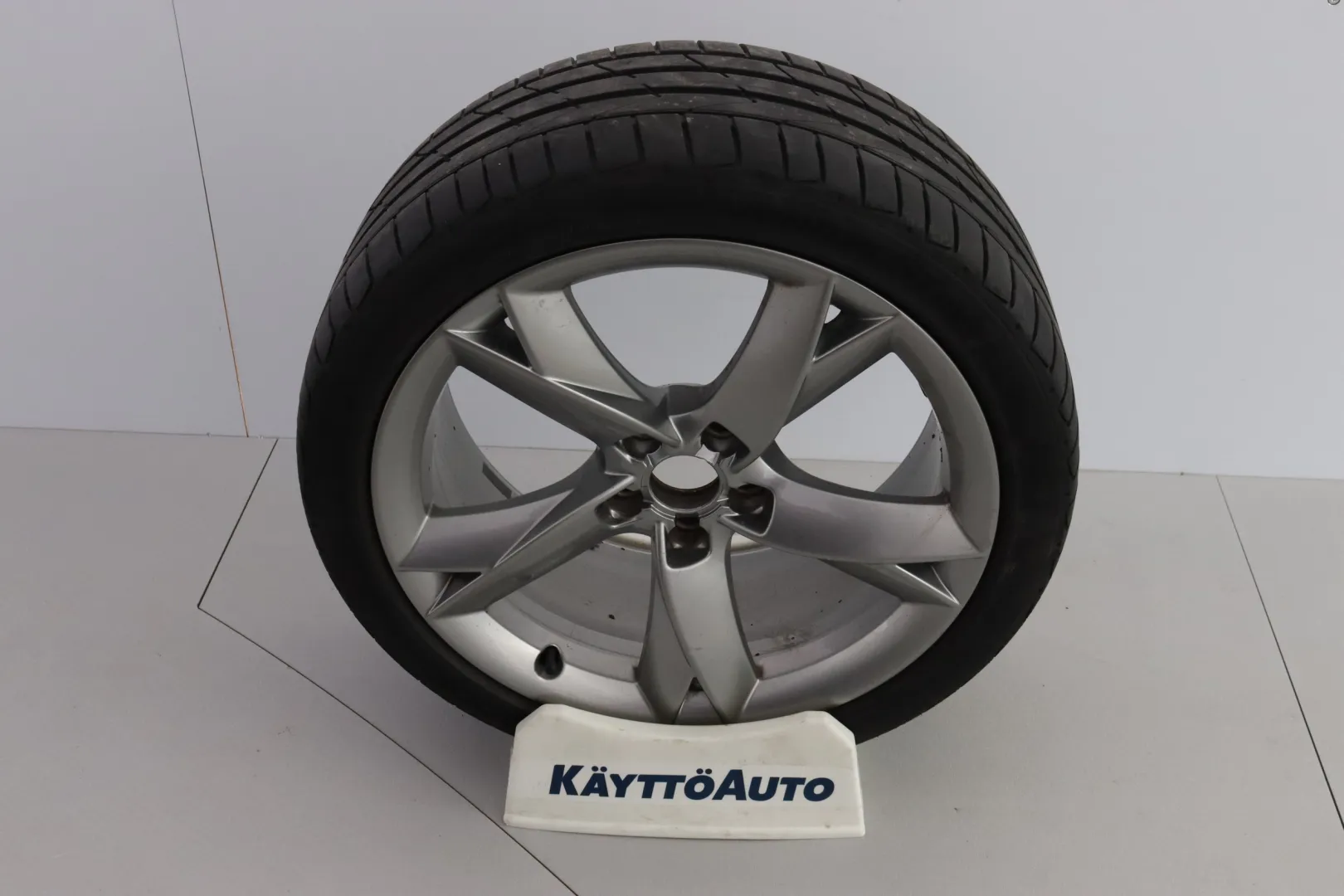 AUDI A5 OOZ-217 carousel image