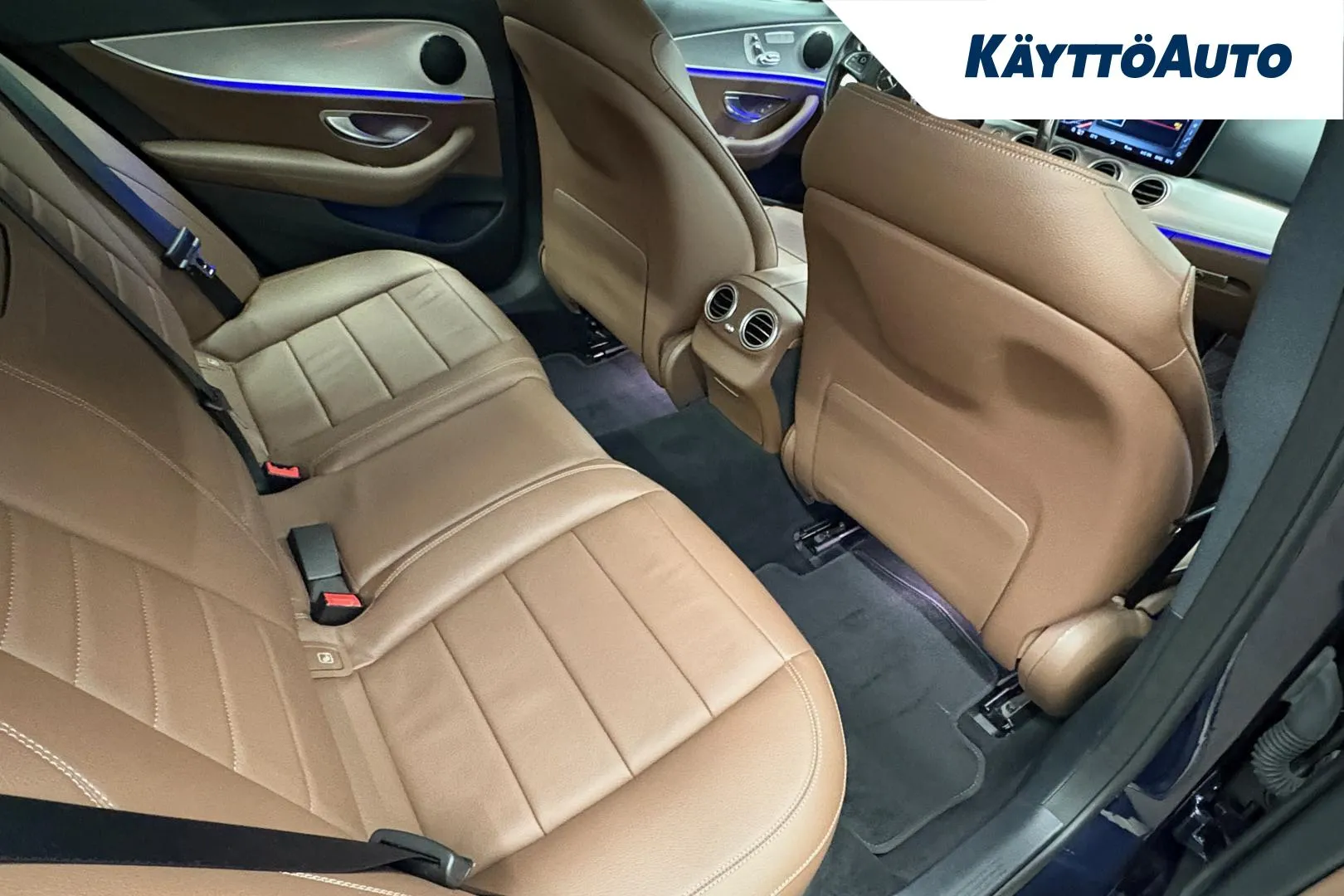 MERCEDES-BENZ E JKS-798 carousel image