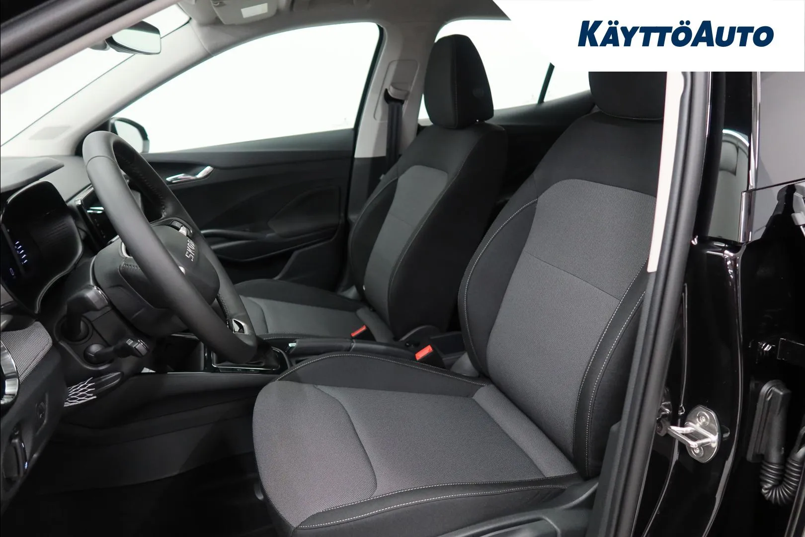 Skoda Fabia CSO-109 carousel image