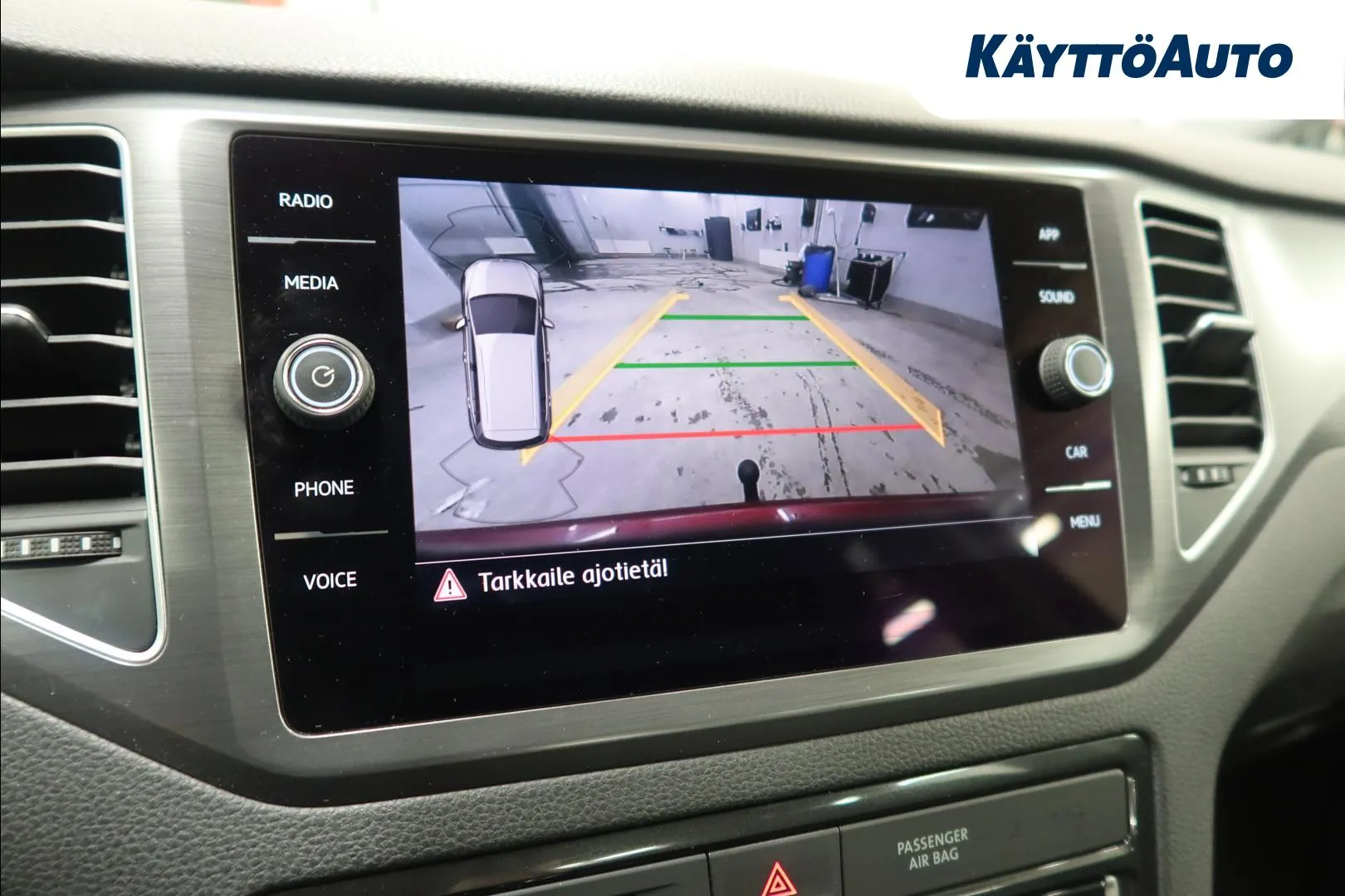 VOLKSWAGEN Golf Sportsvan VZS-798 carousel image