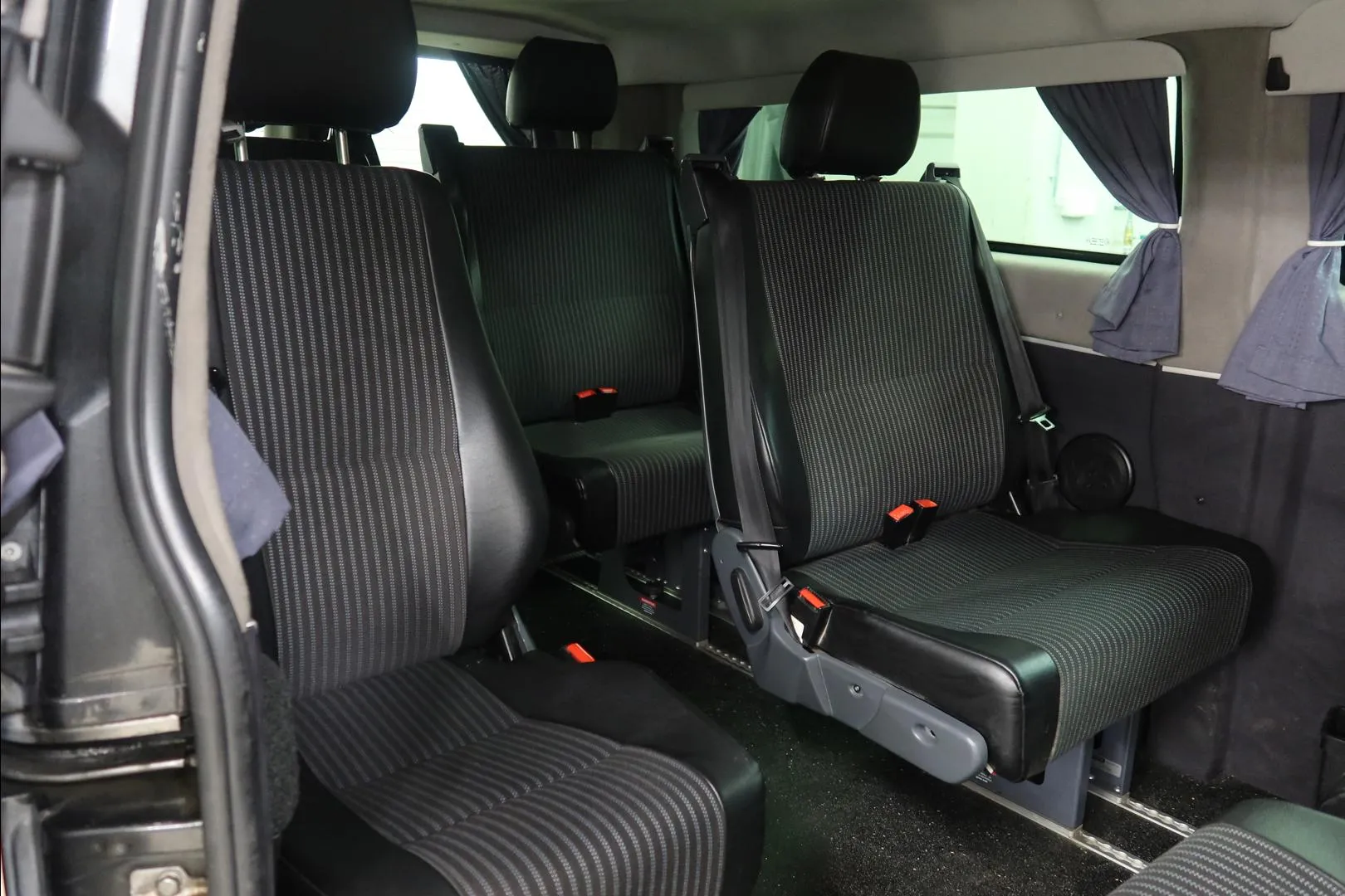 FORD Transit Custom EOR-466 carousel image