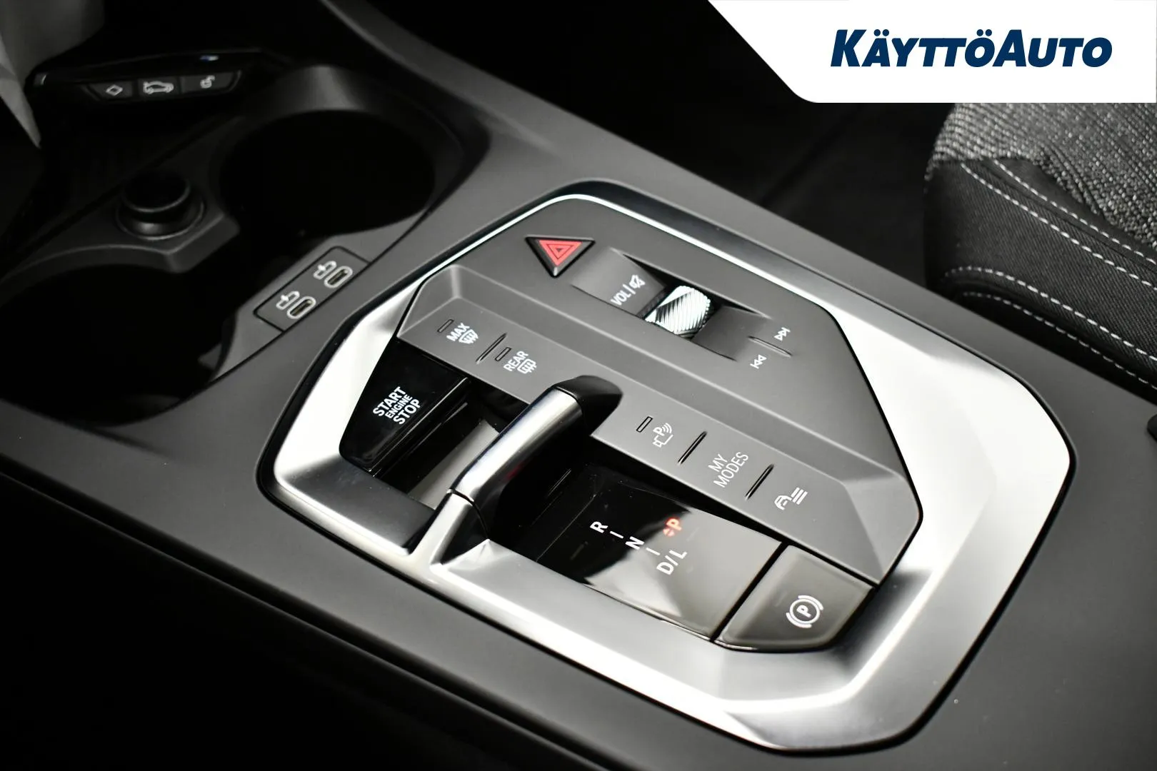 BMW 120 JOL-284 carousel image