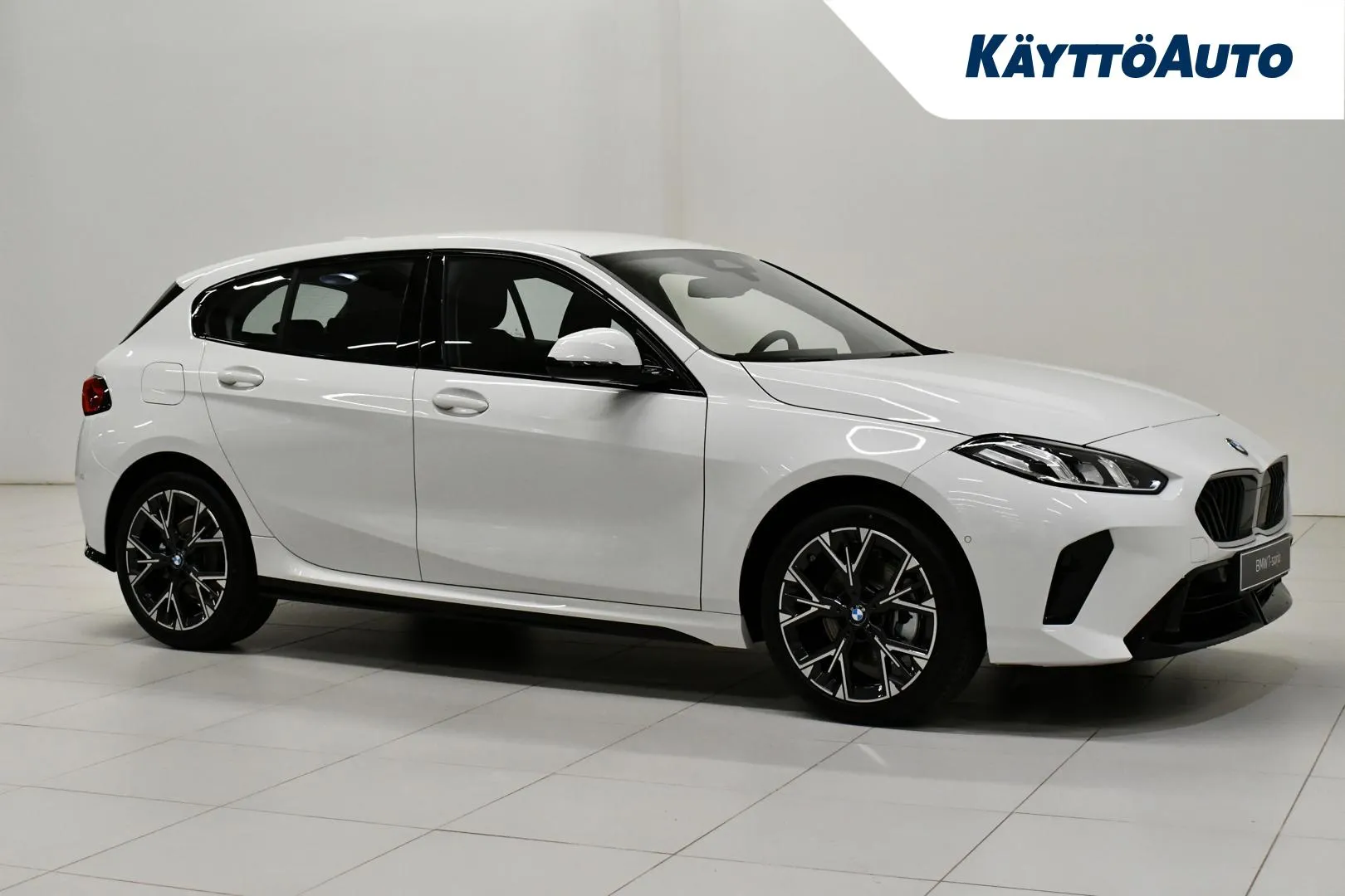 BMW 120 JOL-284 carousel image