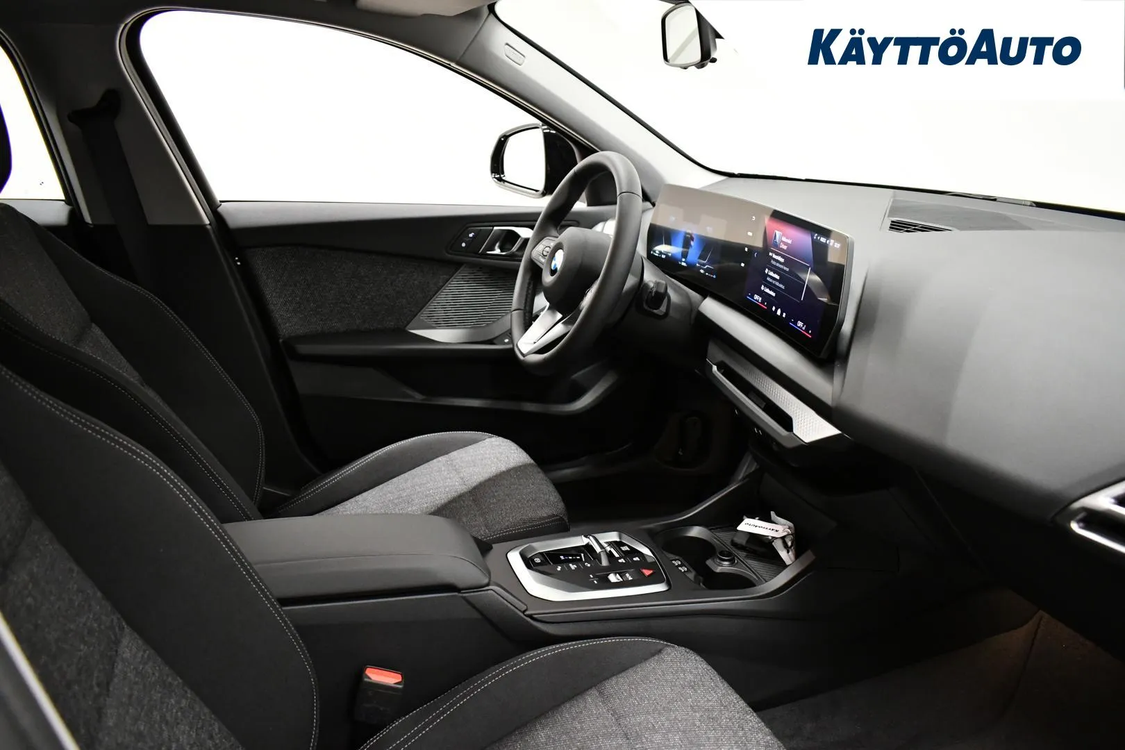 BMW 120 JOL-285 carousel image