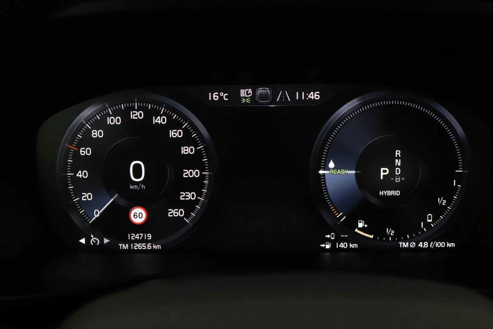 VOLVO XC40 EUS-574 carousel image