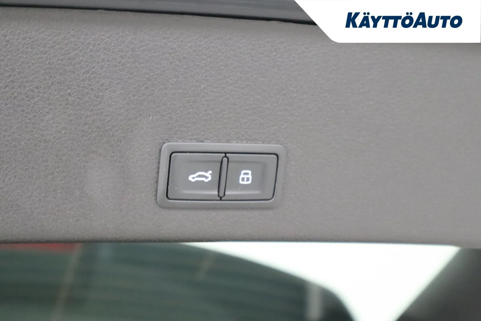 AUDI Q8 e-tron CRL-546 carousel image