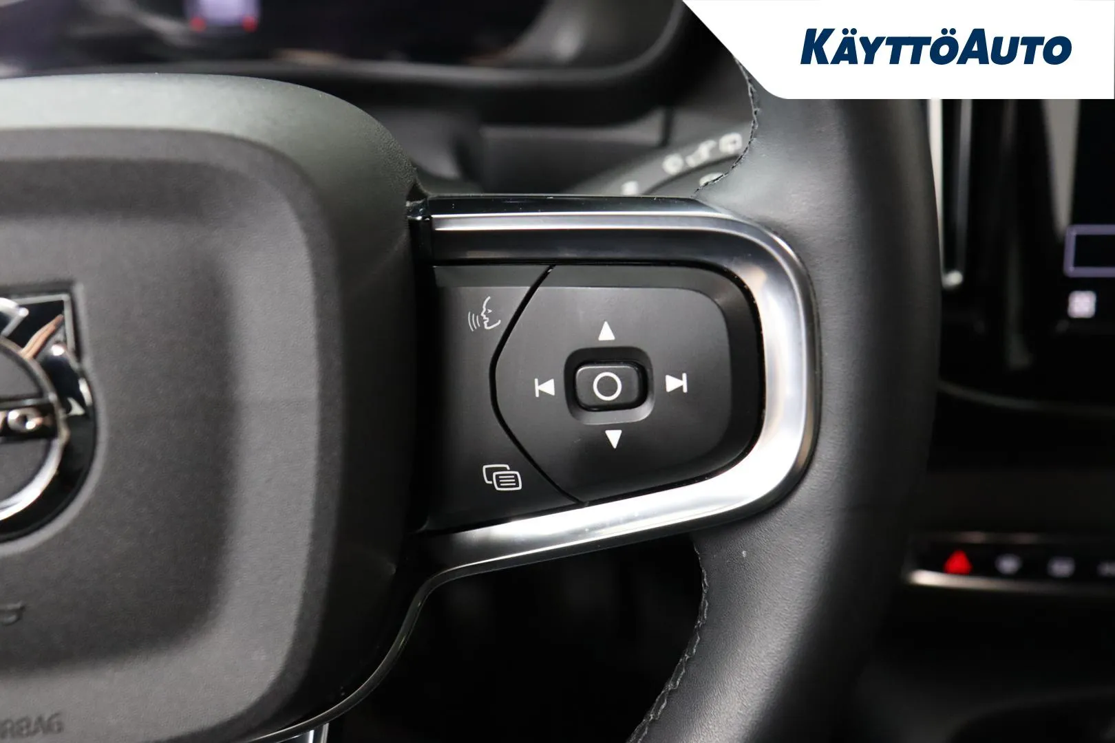 VOLVO XC40 GPC-752 carousel image