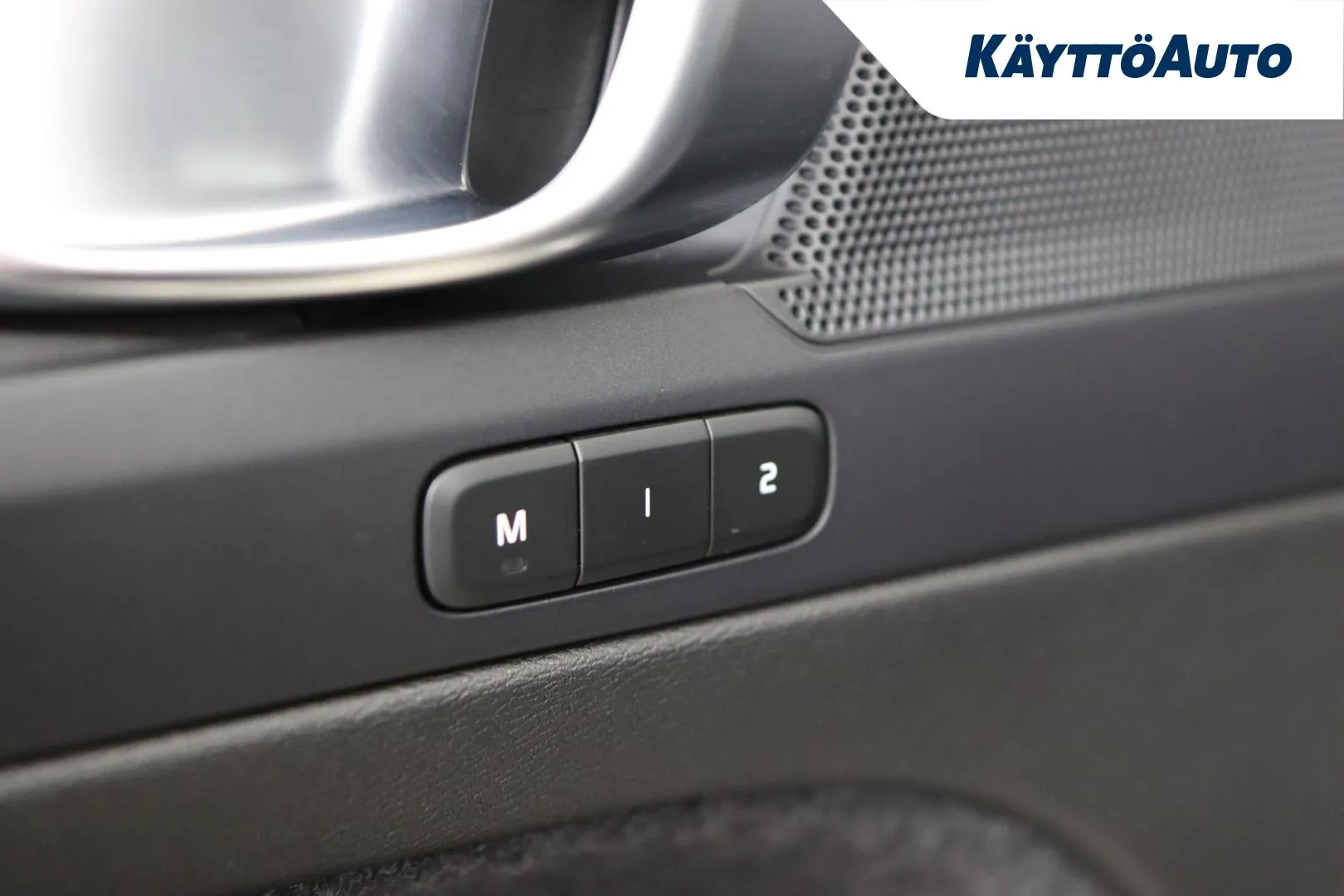 VOLVO XC40 GPC-752 carousel image