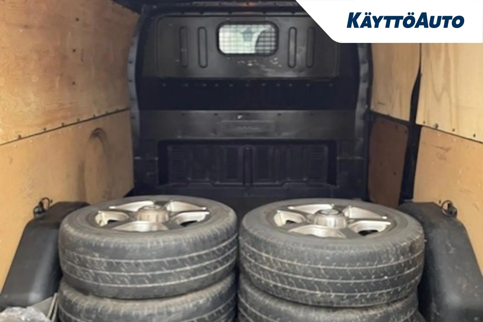 Ford Transit COU-864 carousel image