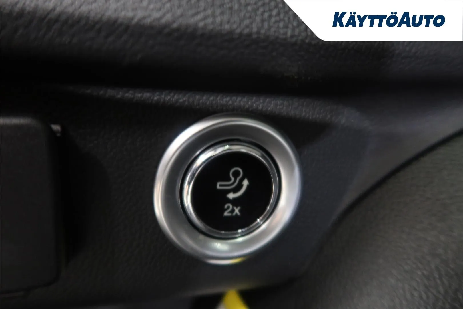 FORD Kuga CSC-755 carousel image