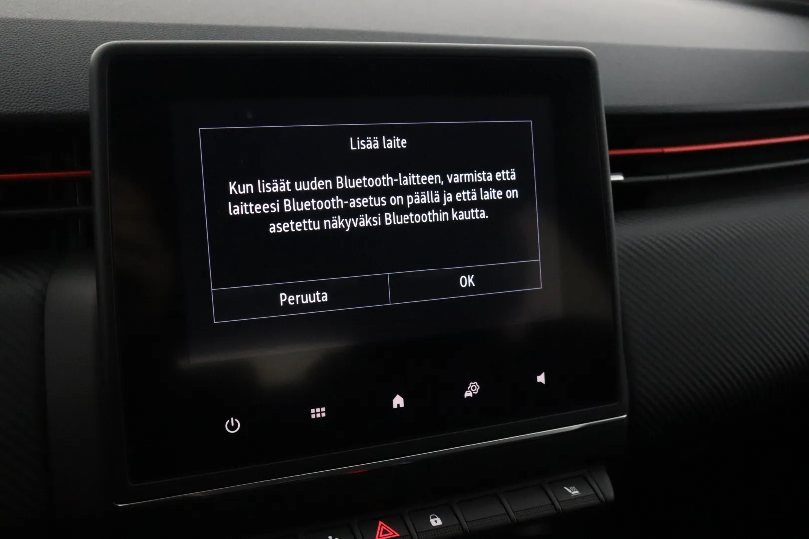 RENAULT Clio JMK-994 carousel image