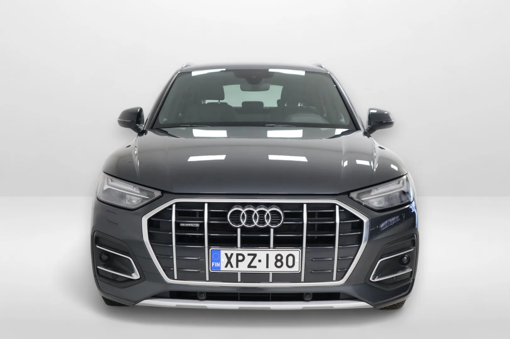 AUDI Q5 XPZ-180 carousel image