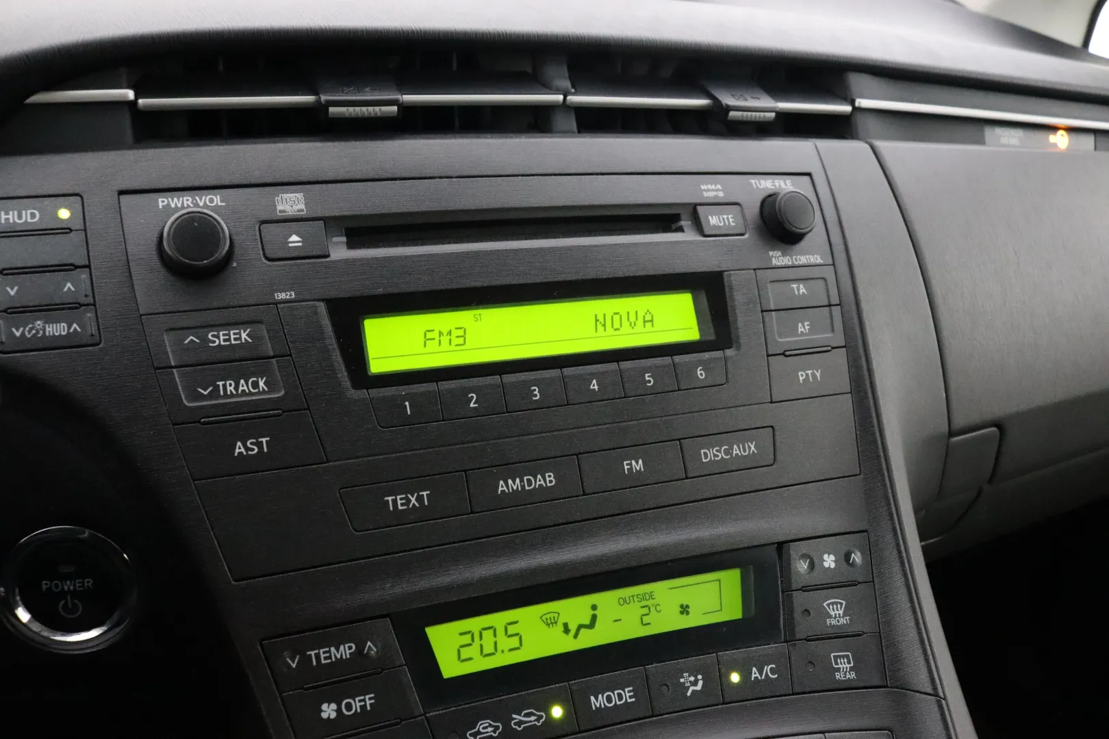 TOYOTA Prius FJO-541 carousel image