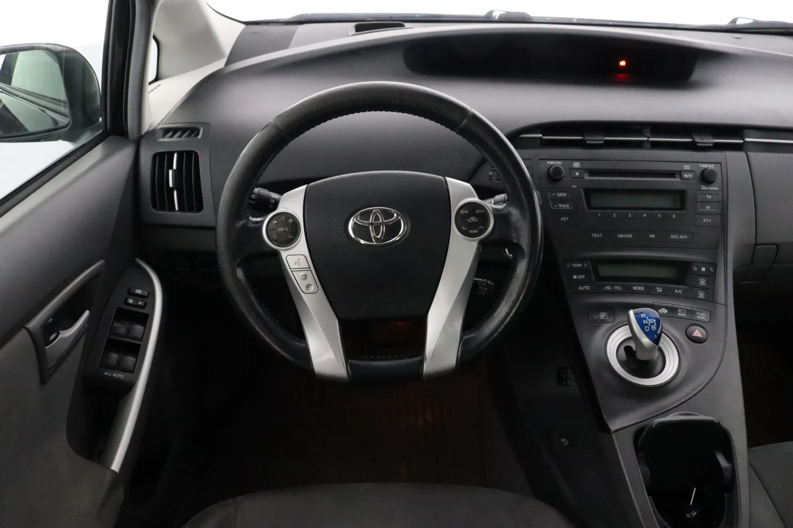 TOYOTA Prius FJO-541 carousel image