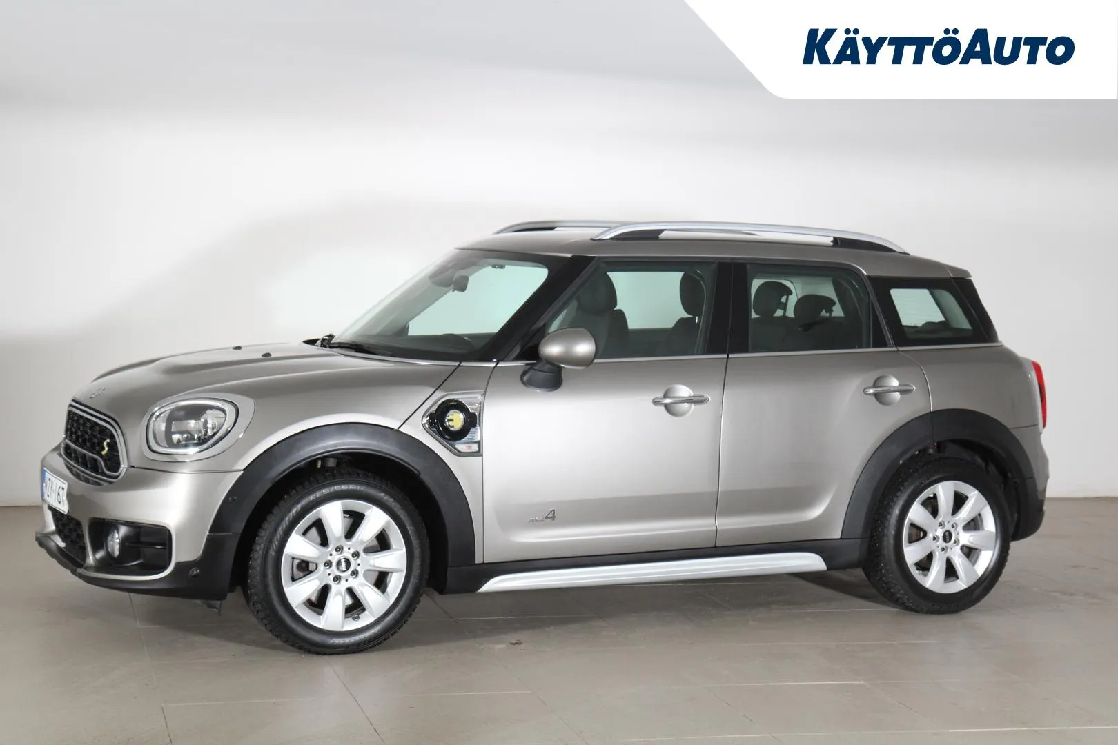 MINI Countryman VZY-167 carousel image