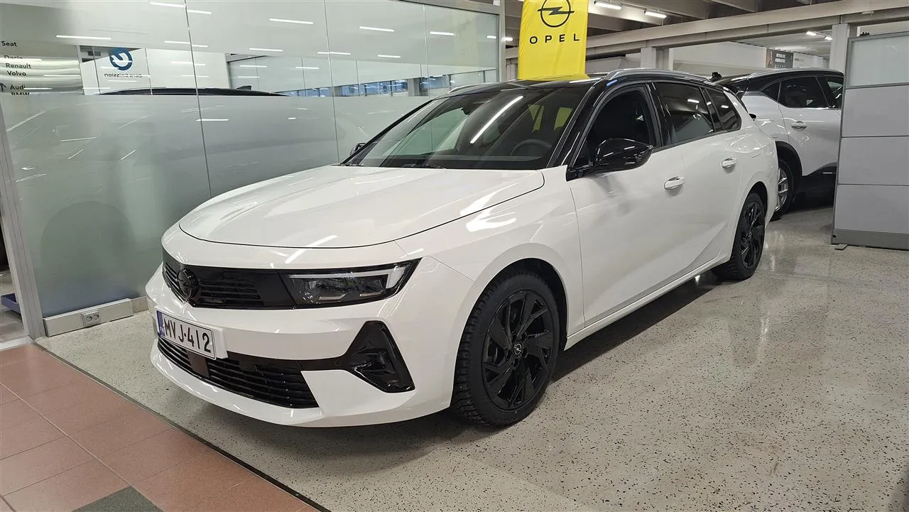 Opel Astra MVJ-412 carousel image