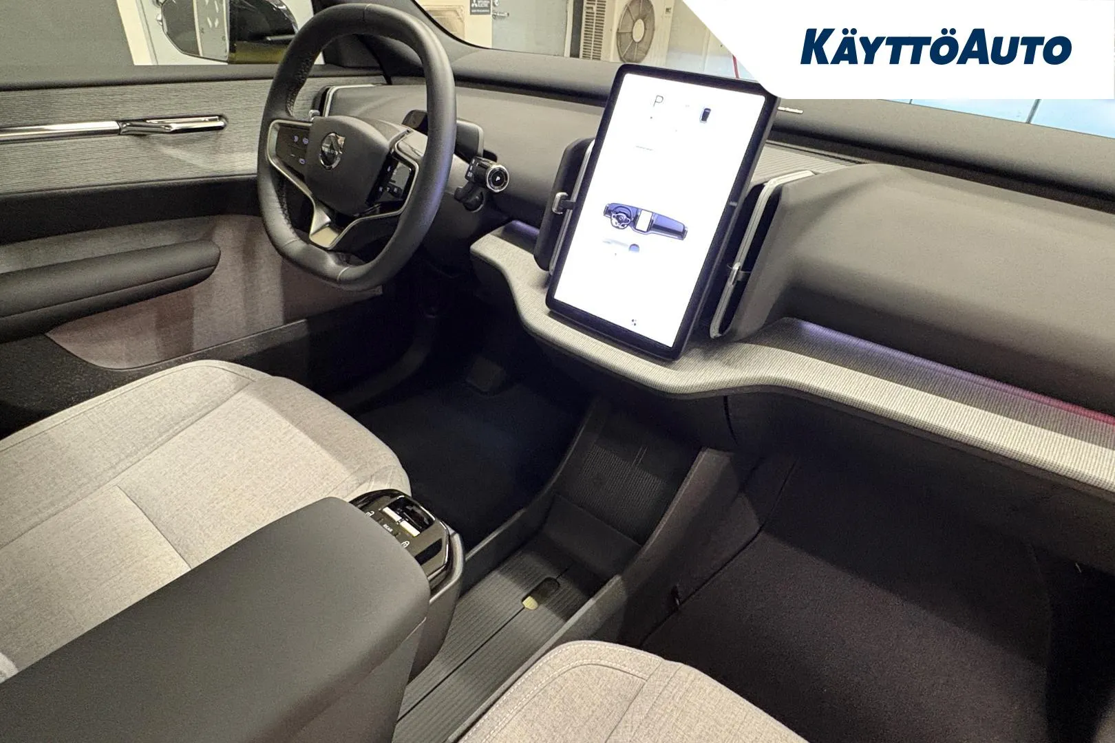 VOLVO EX30 ISV-842 carousel image