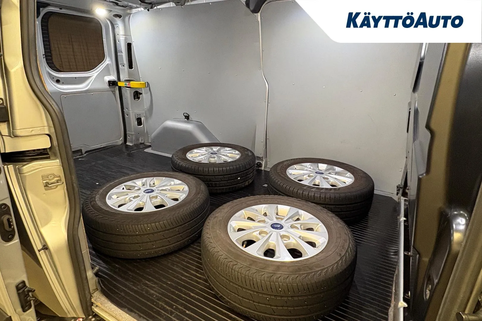 FORD Transit Custom ION-202 carousel image