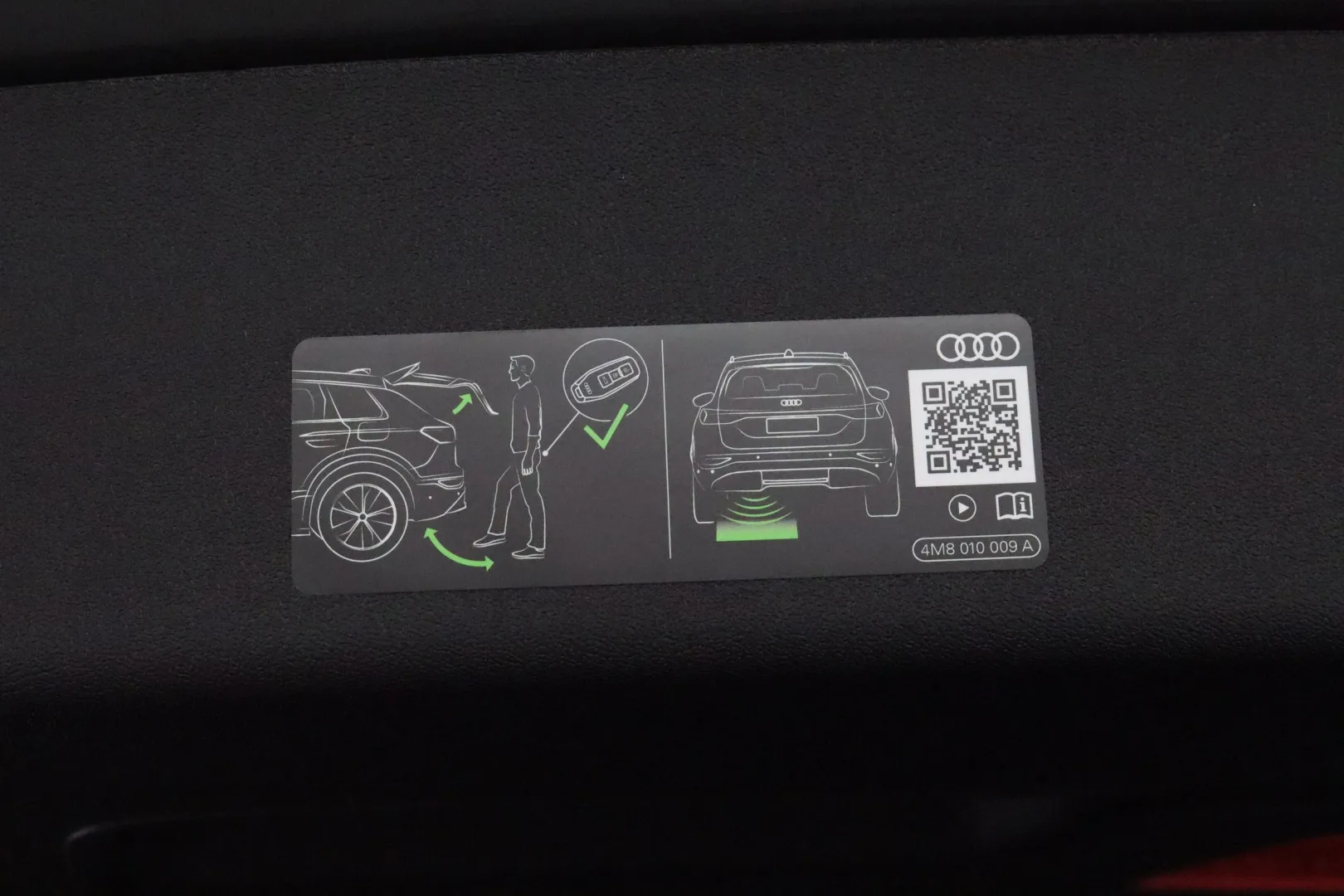 Audi Q3 LTN-261 carousel image