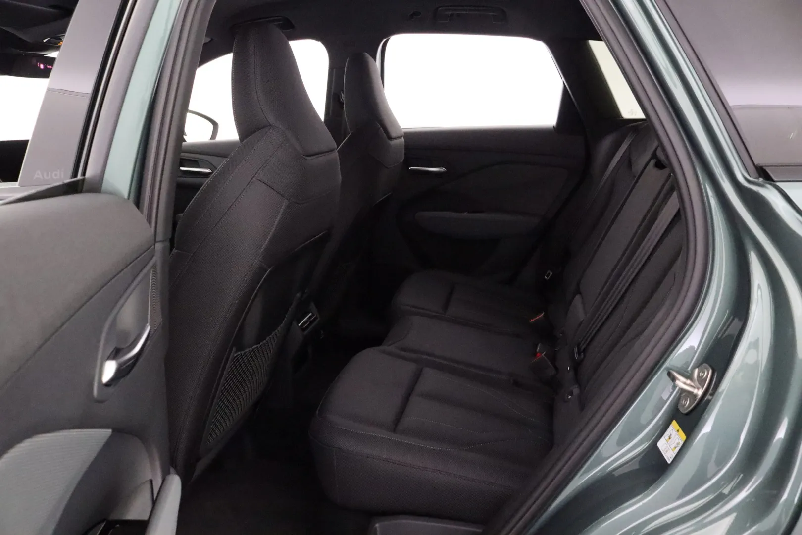 Audi Q3 LTN-261 carousel image