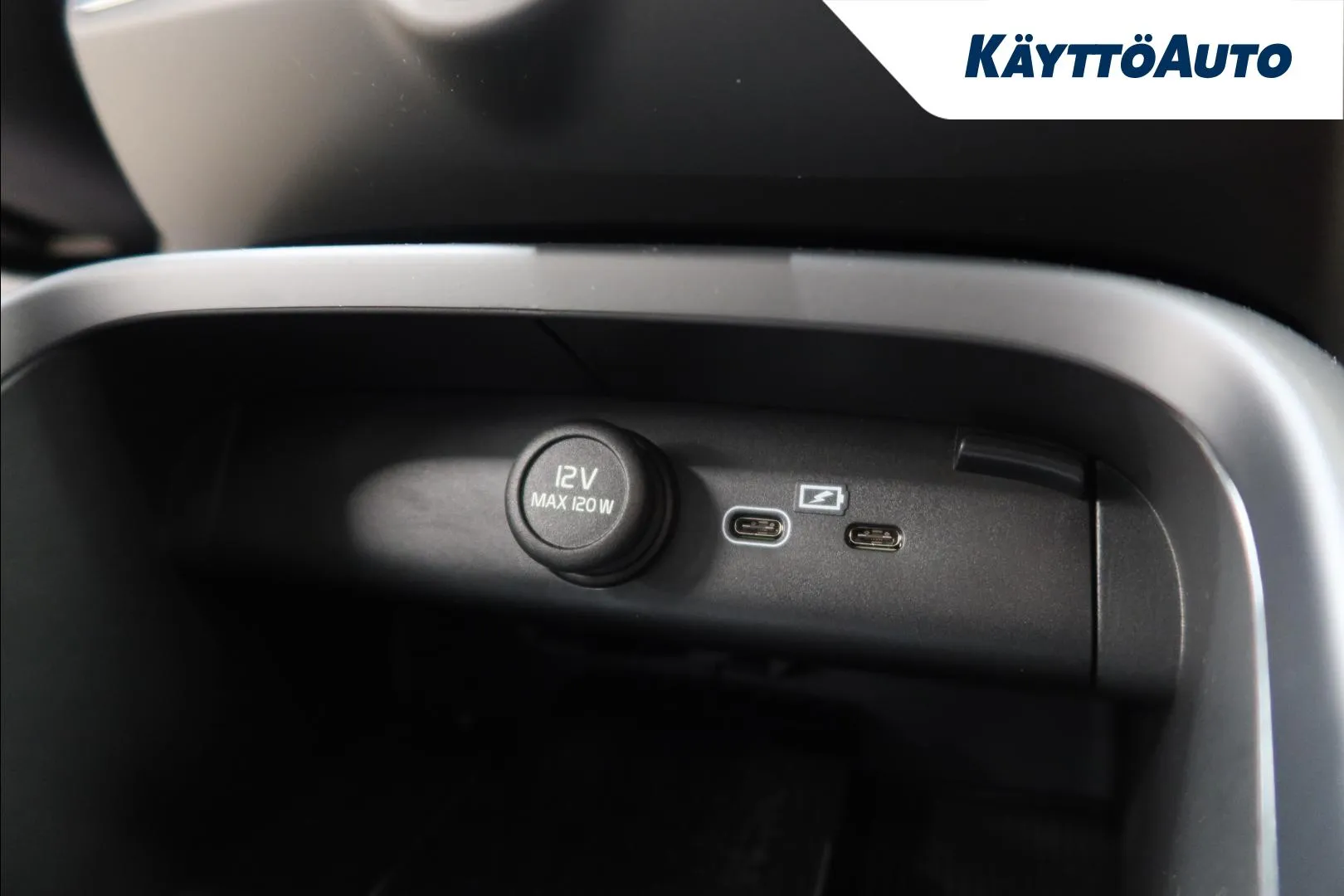 Volvo C40 LTL-870 carousel image