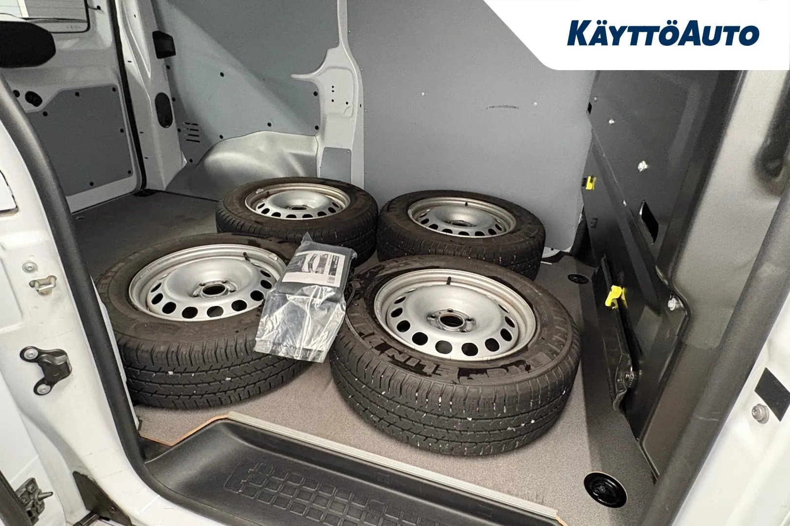 TOYOTA Proace YXT-767 carousel image