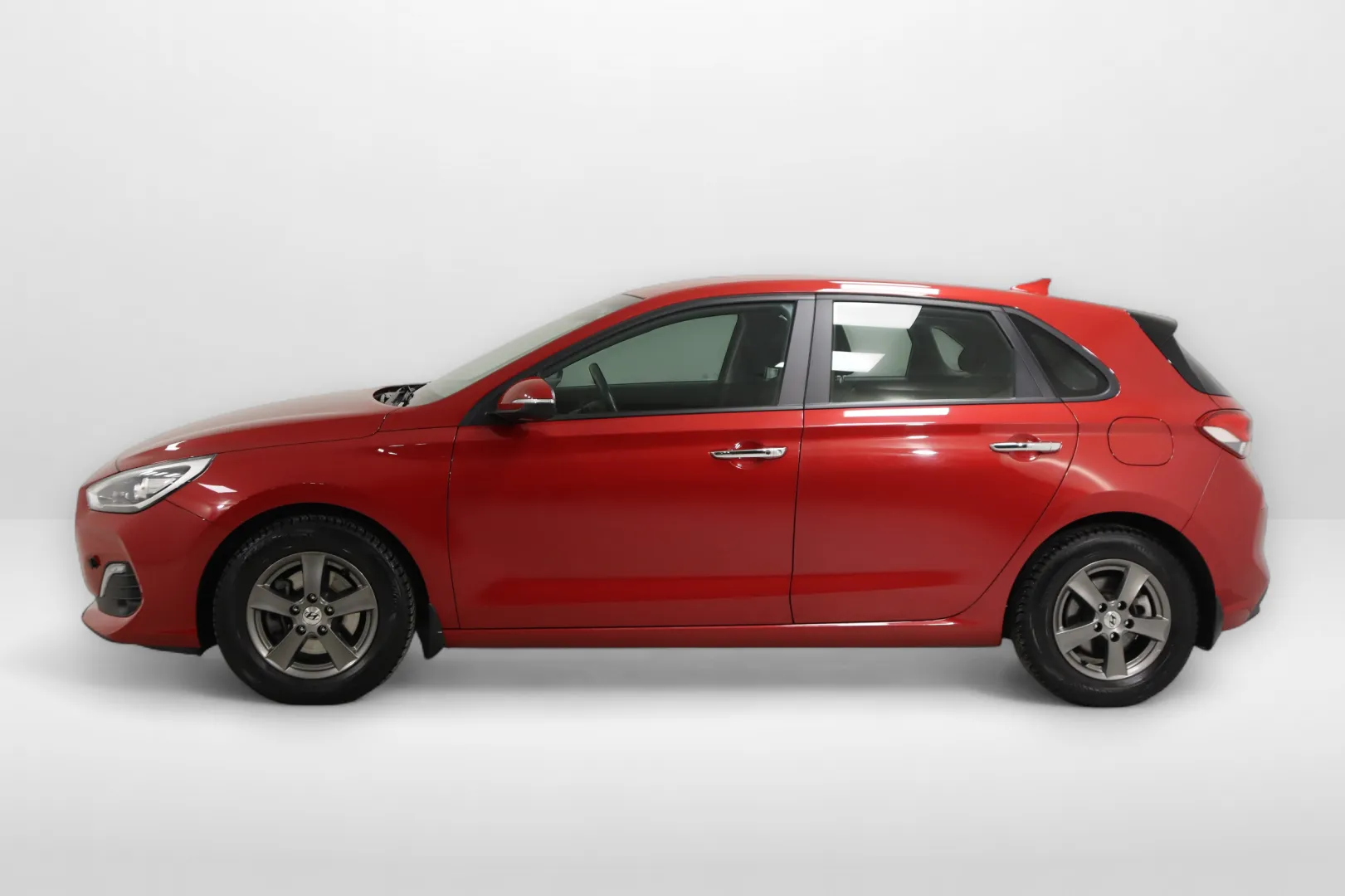 HYUNDAI i30 Hatchback XNN-776 carousel image