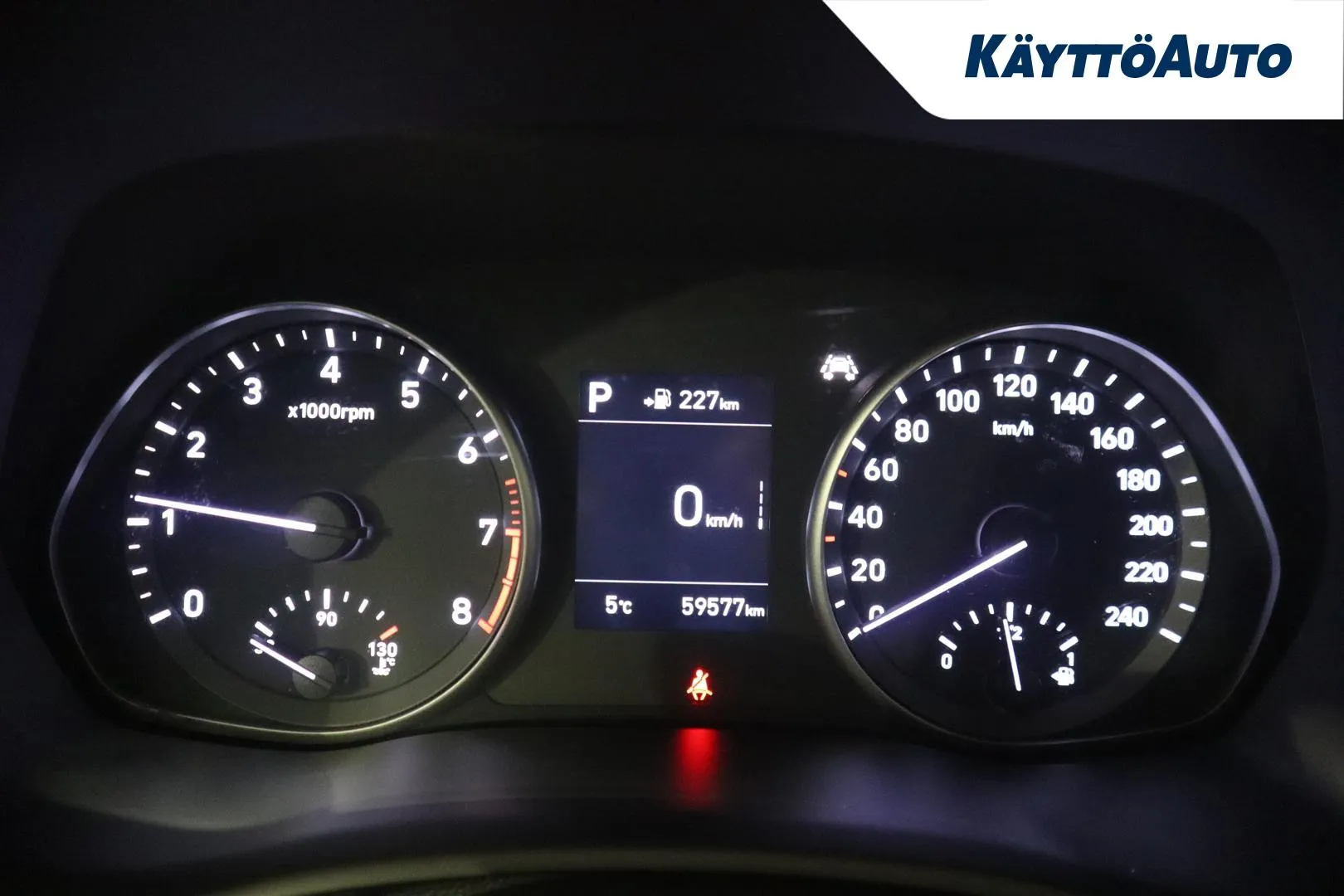 HYUNDAI i30 Hatchback XNN-776 carousel image